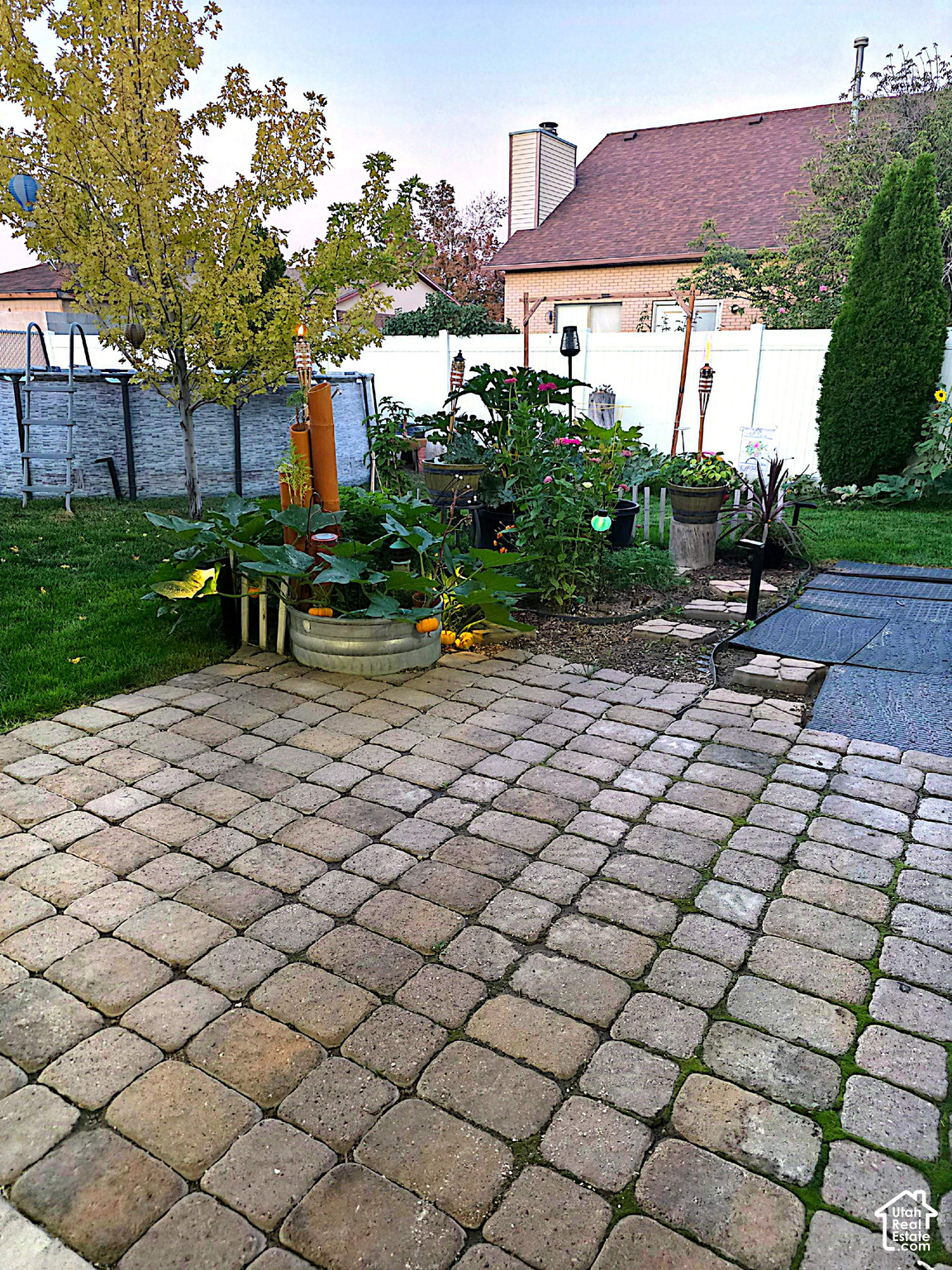 main property photo 51