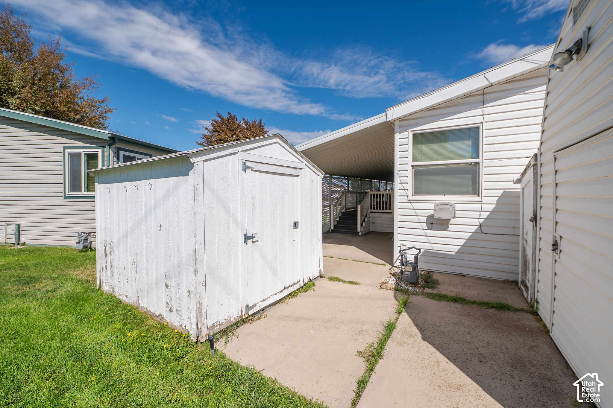 main property photo 30