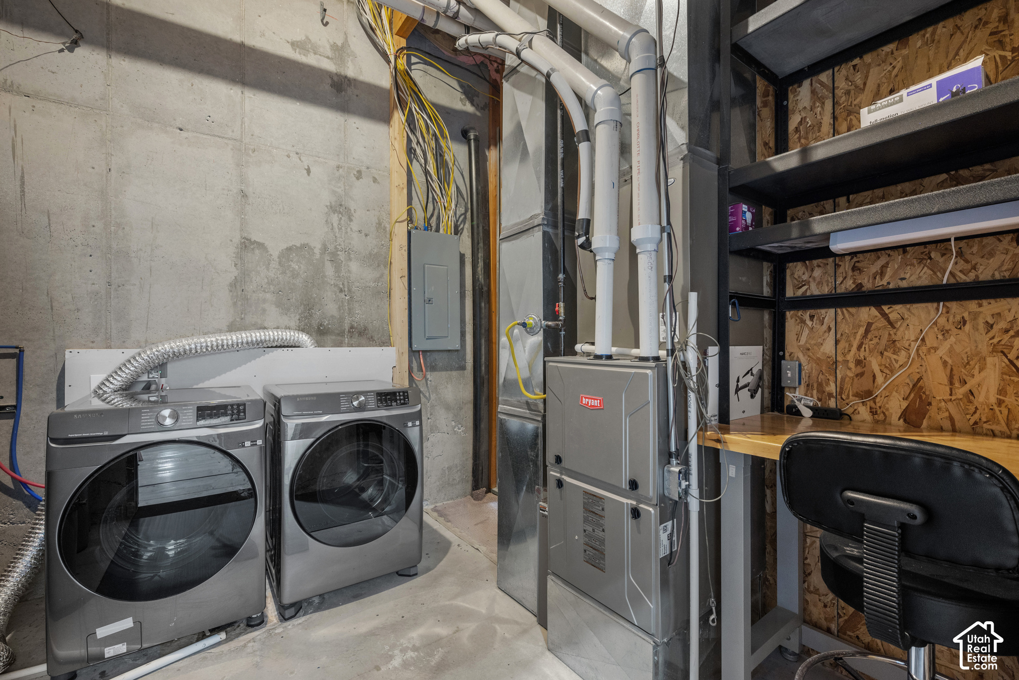 main property photo 40