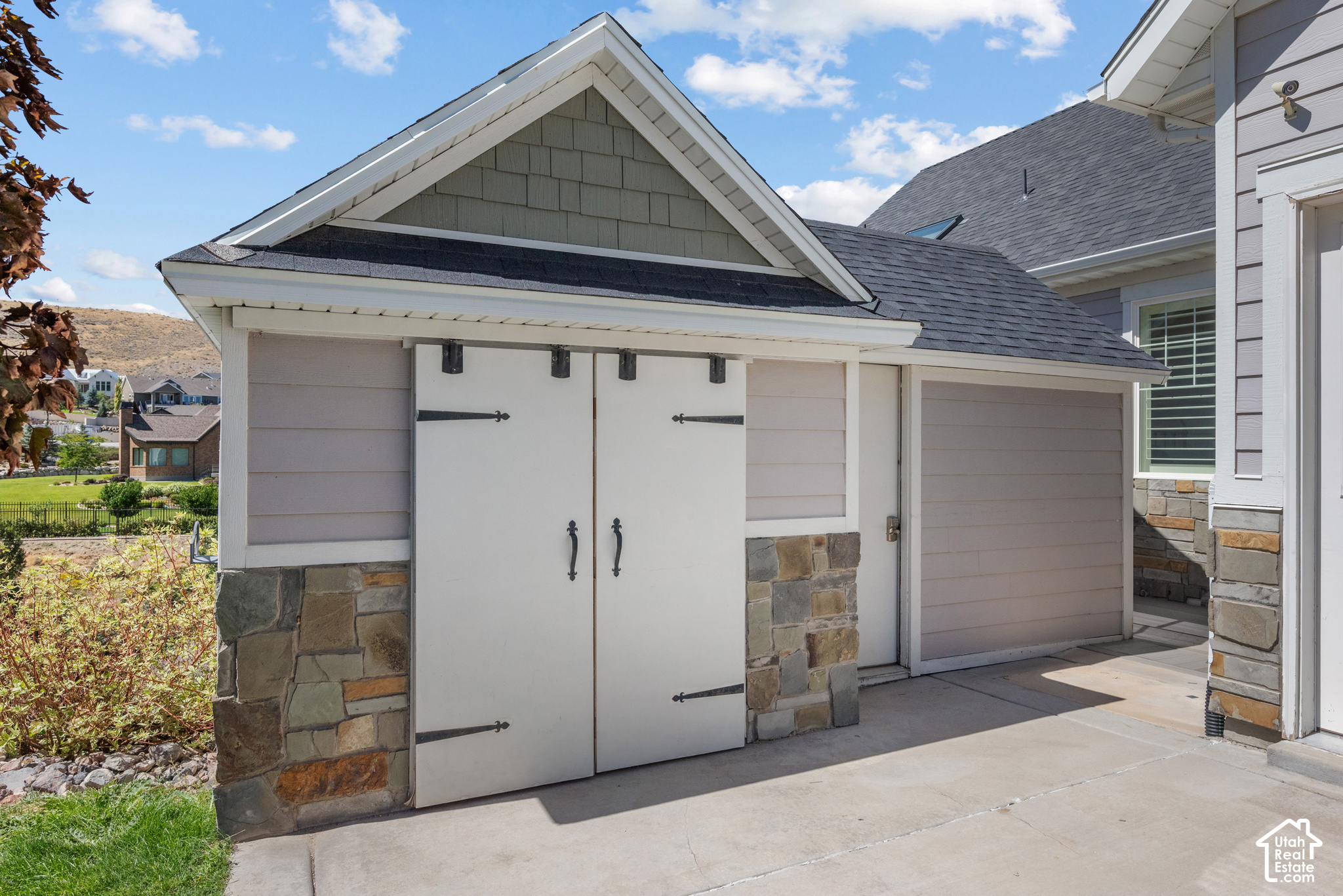 main property photo 49