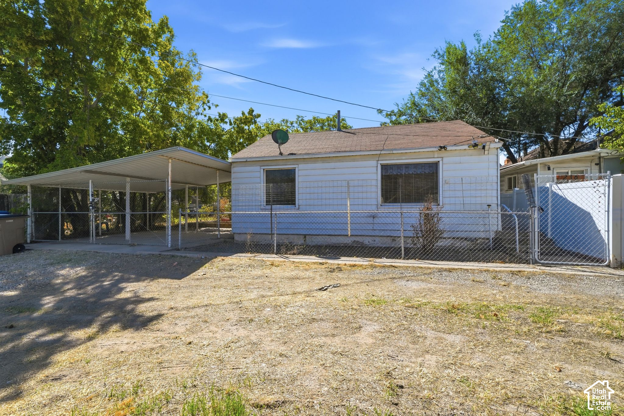 main property photo 20