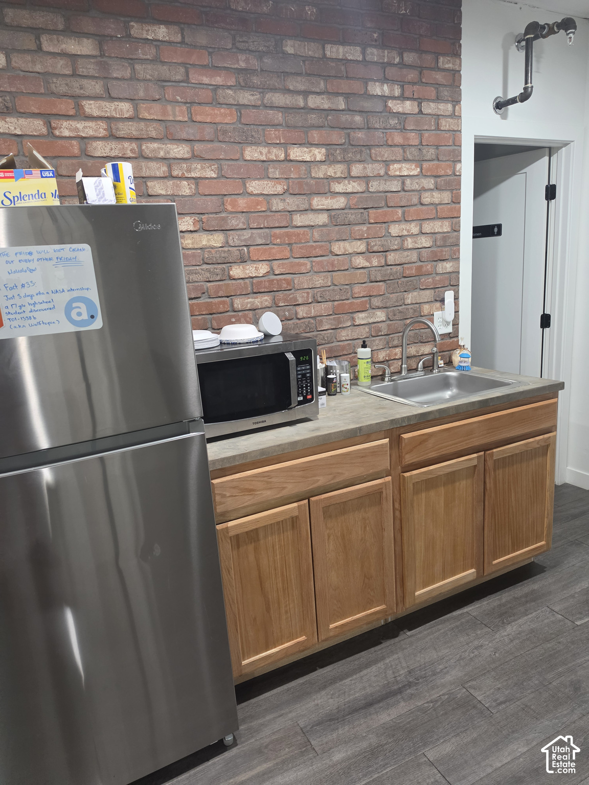main property photo 8