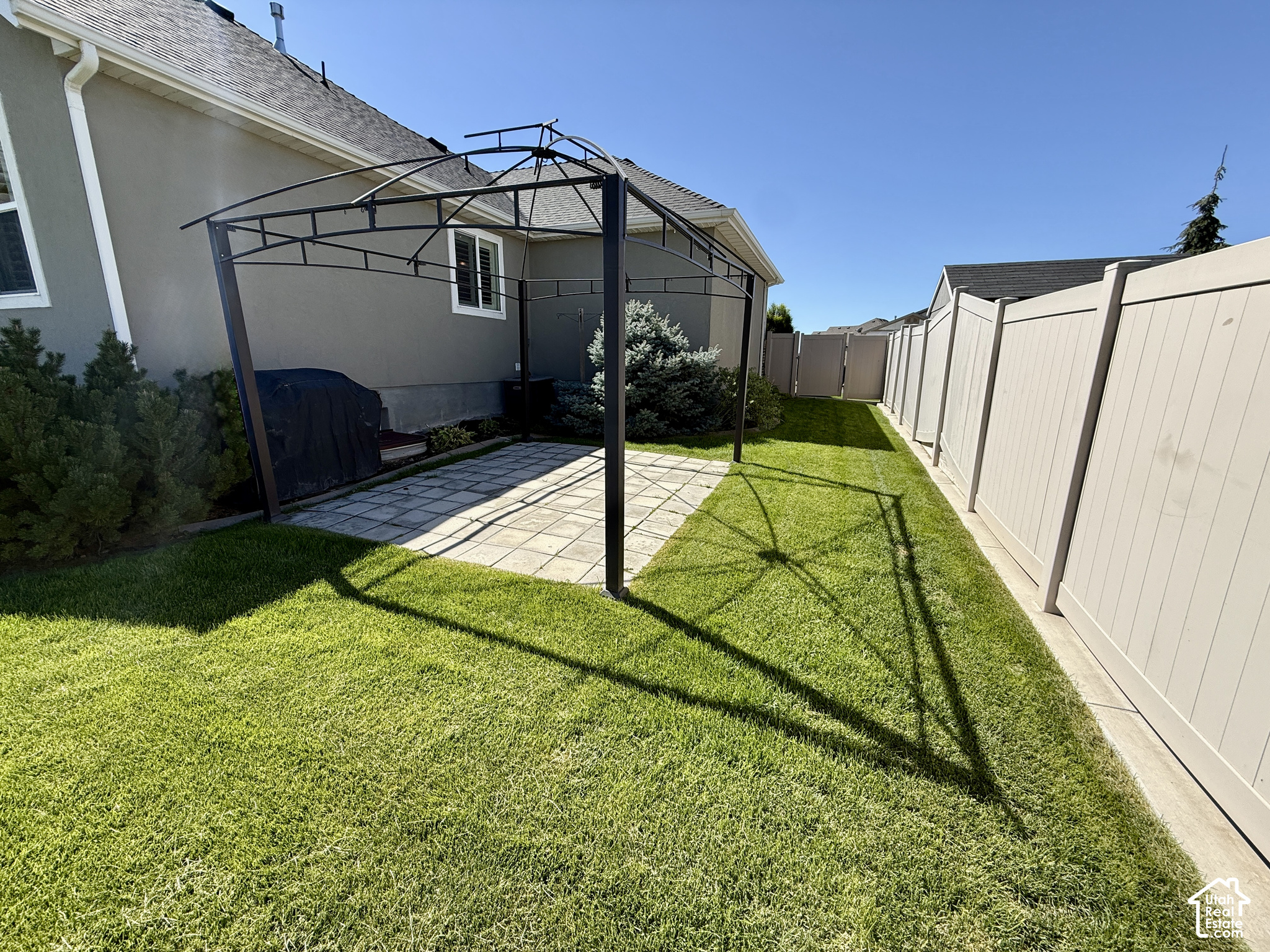main property photo 64