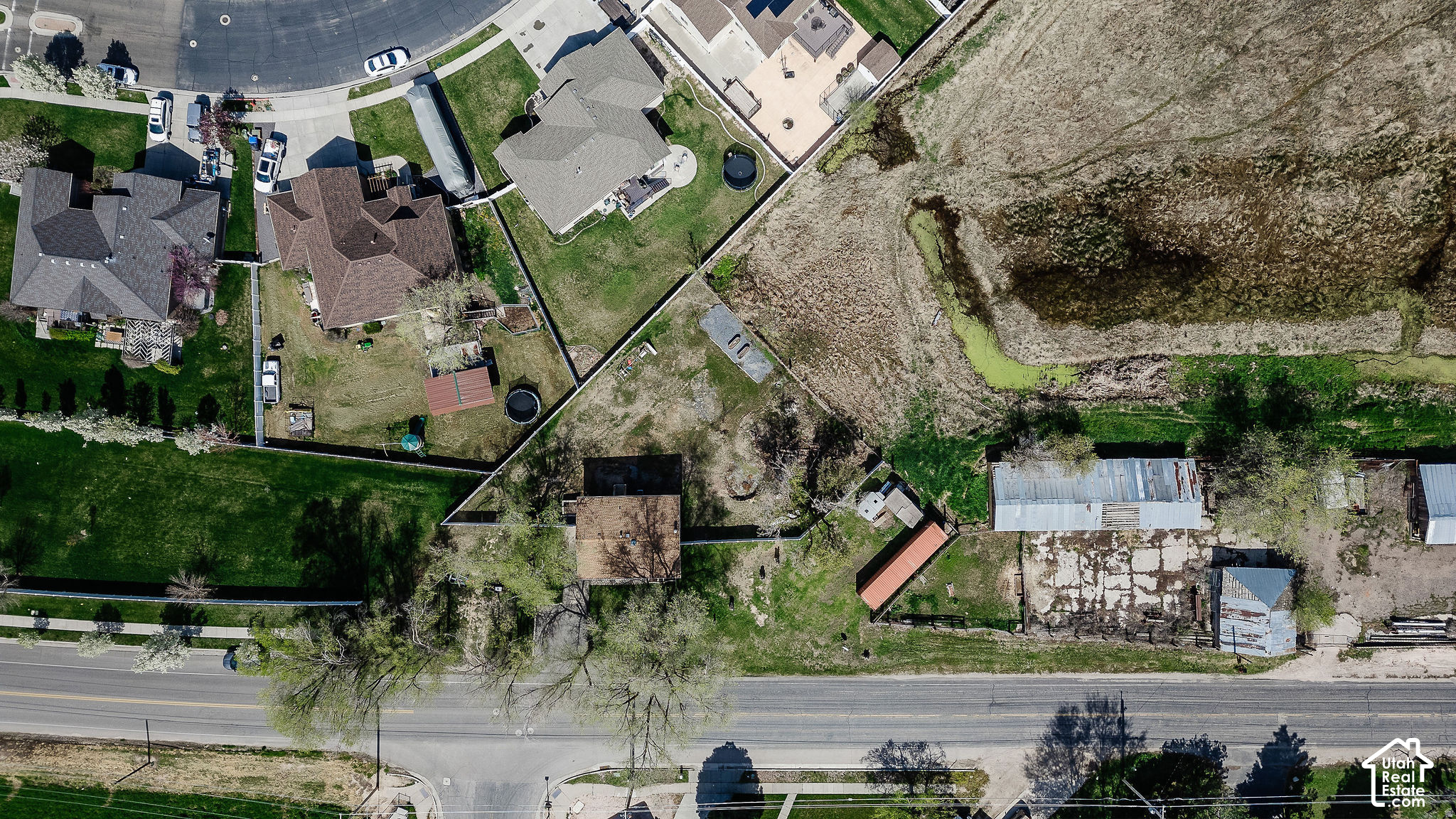 main property photo 10