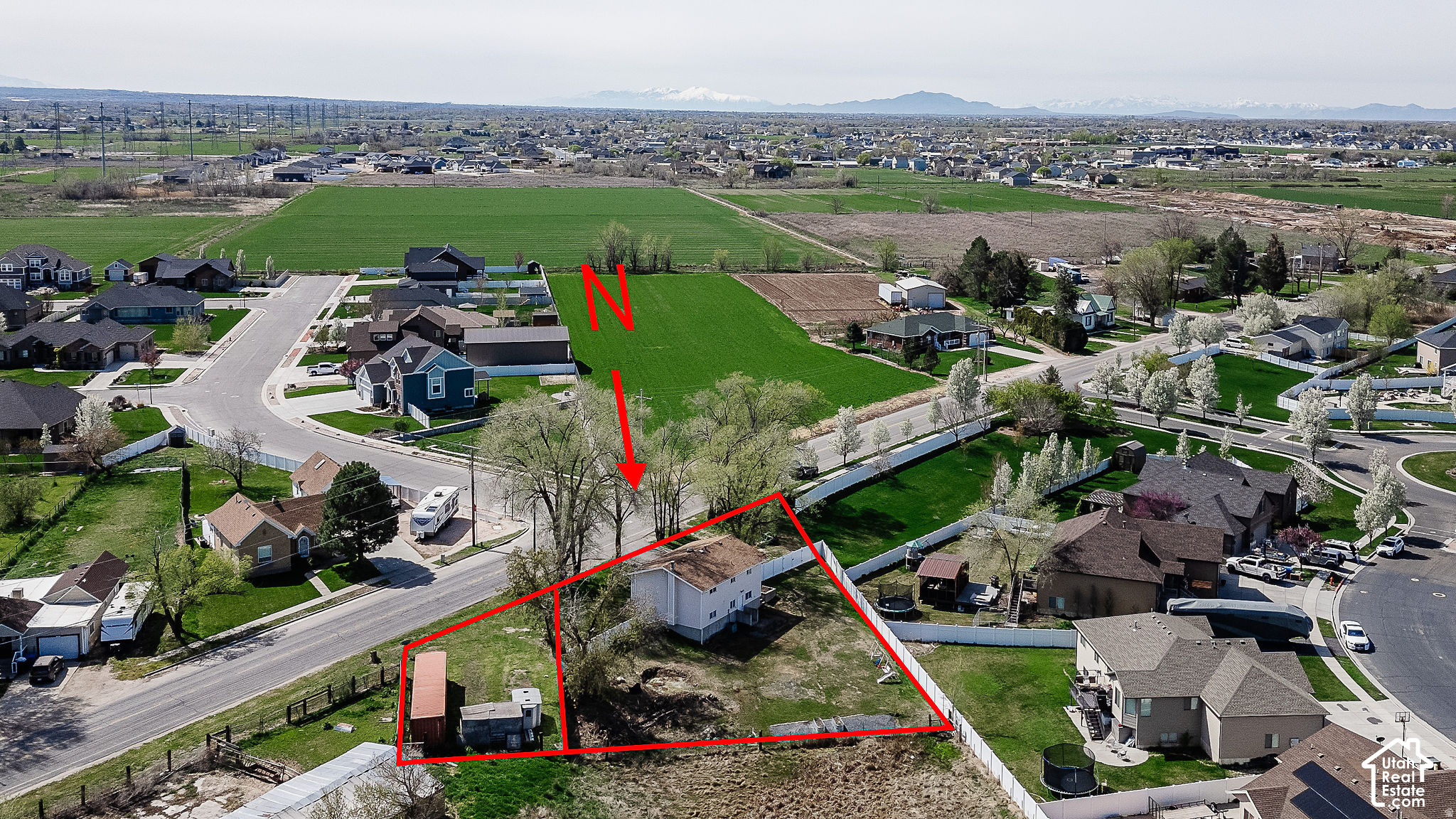 main property photo 8