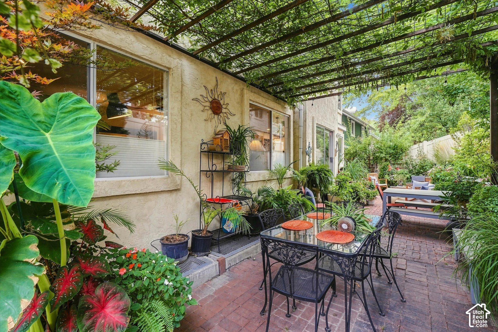 main property photo 41