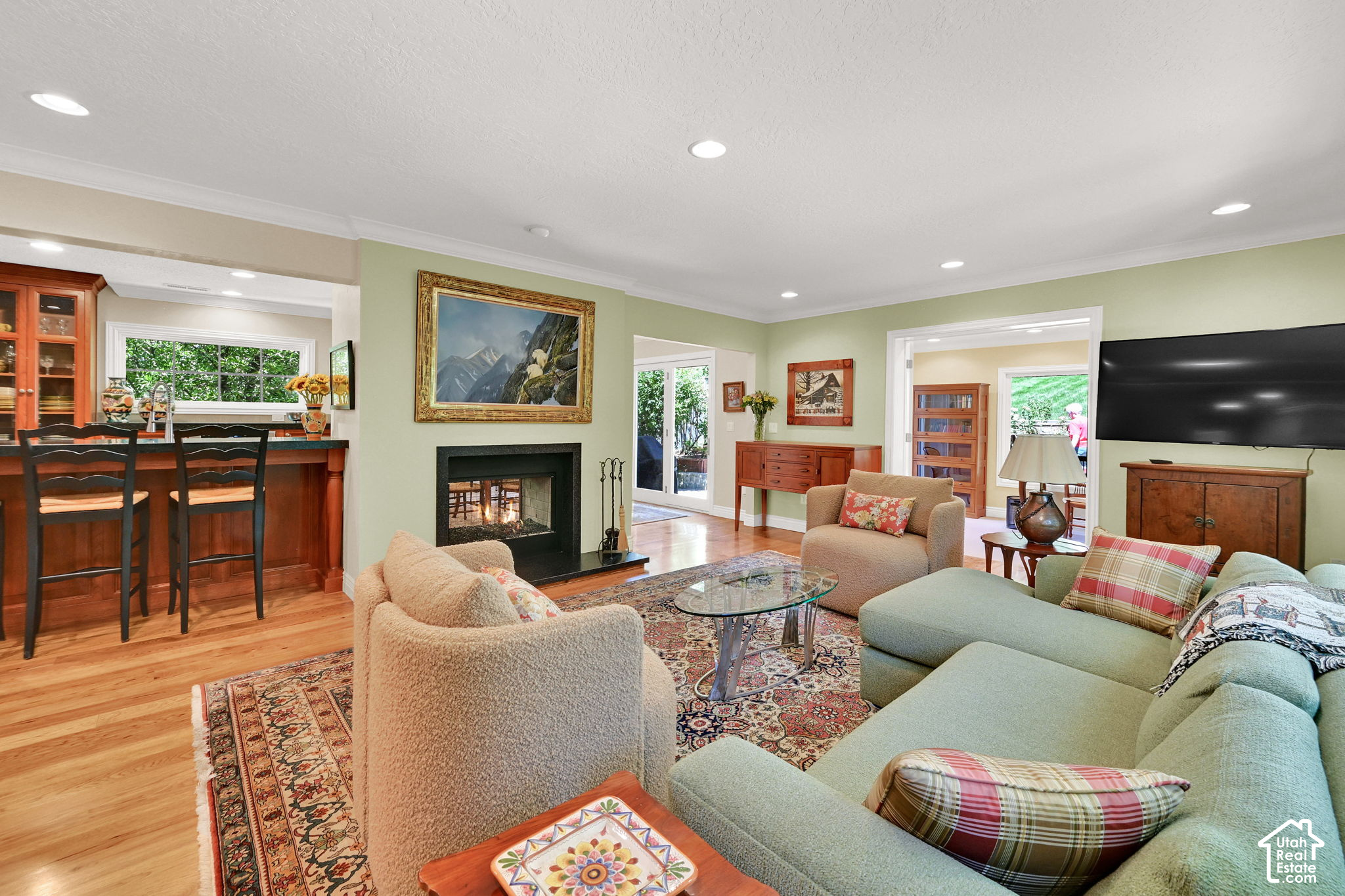 main property photo 13