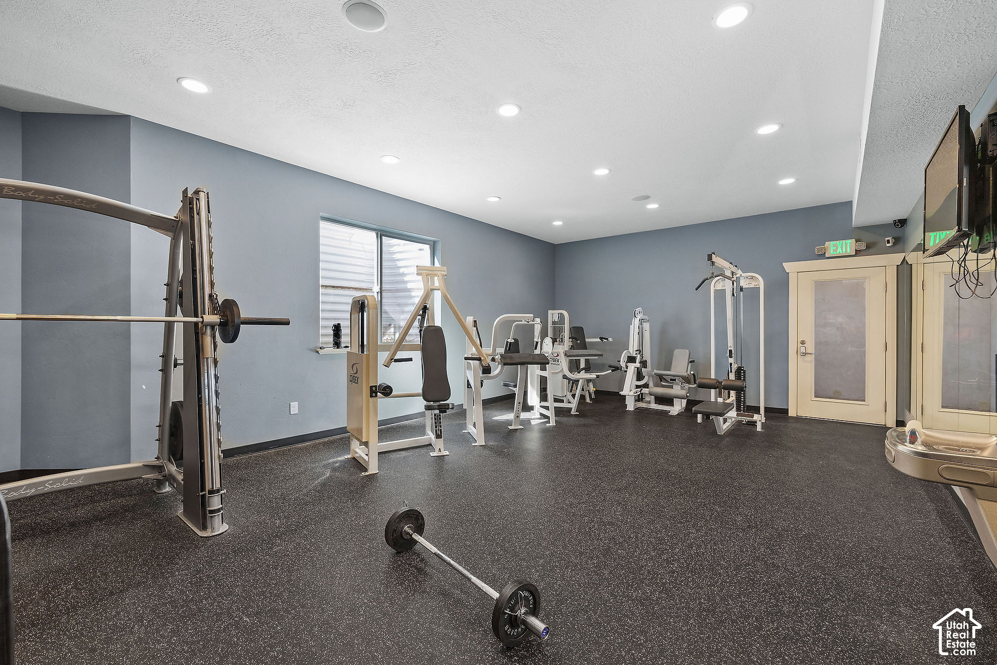 main property photo 46