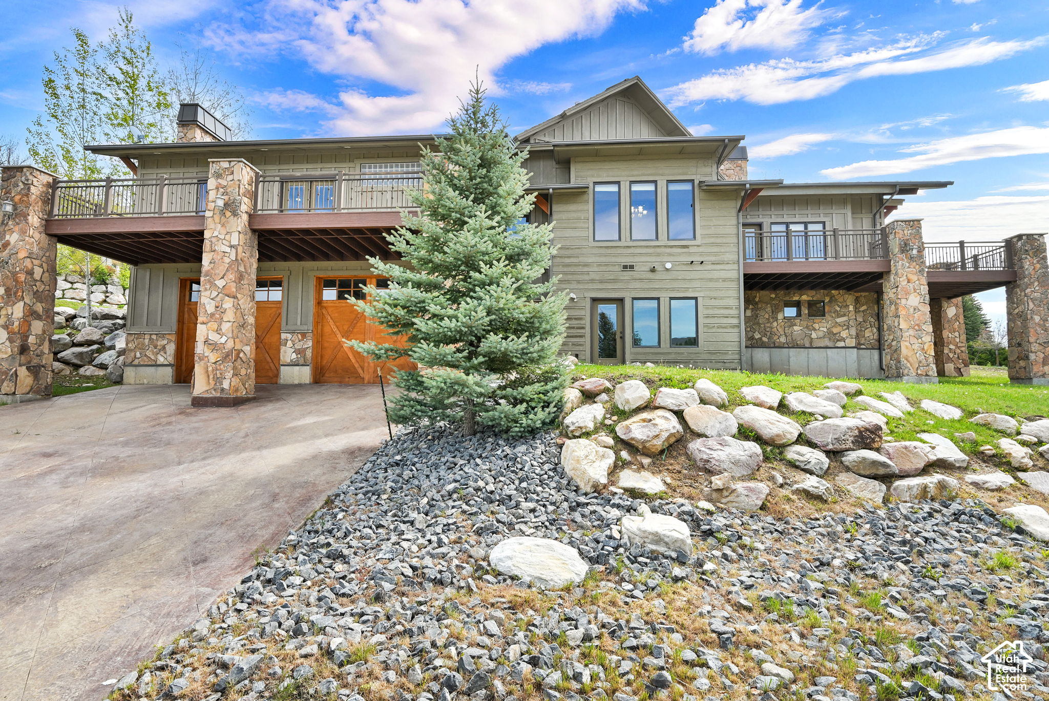 main property photo 59