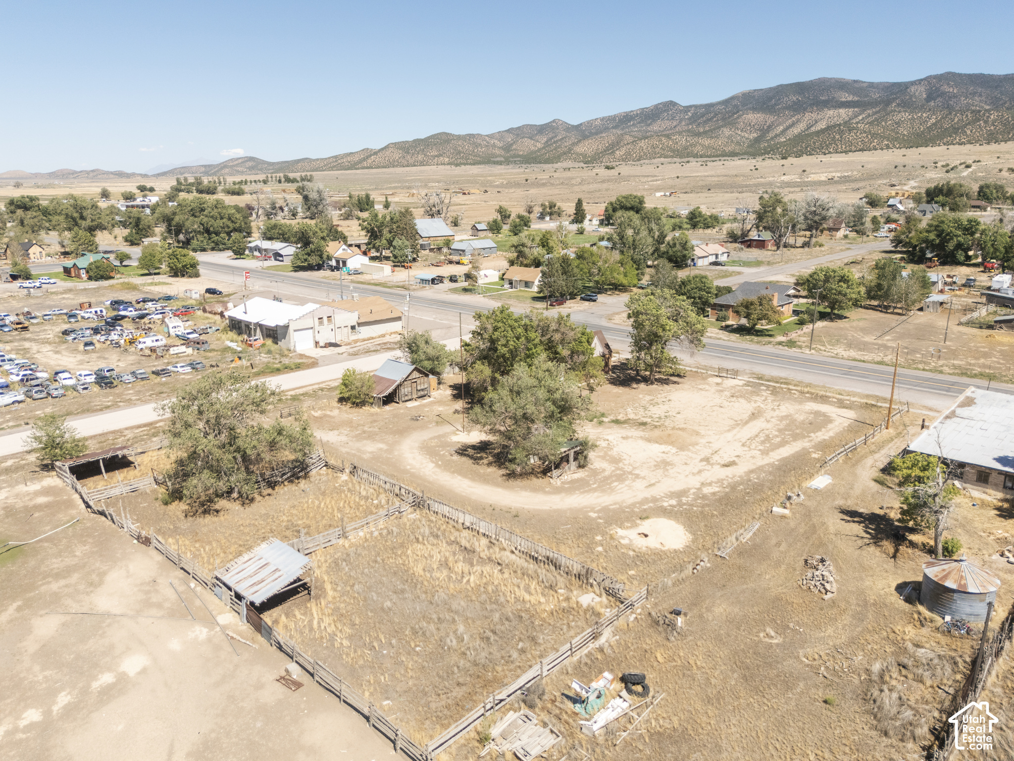 main property photo 43