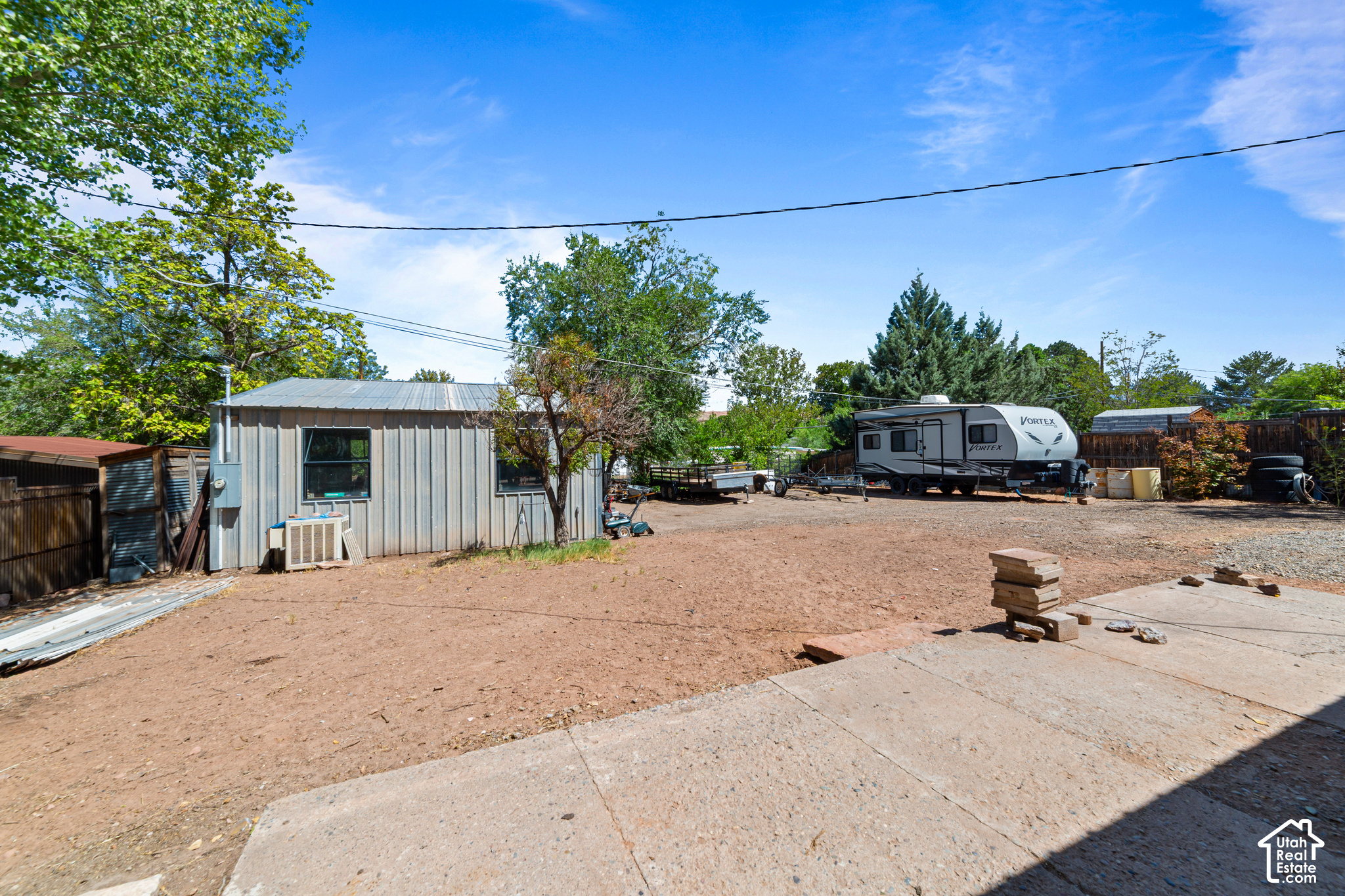 main property photo 21