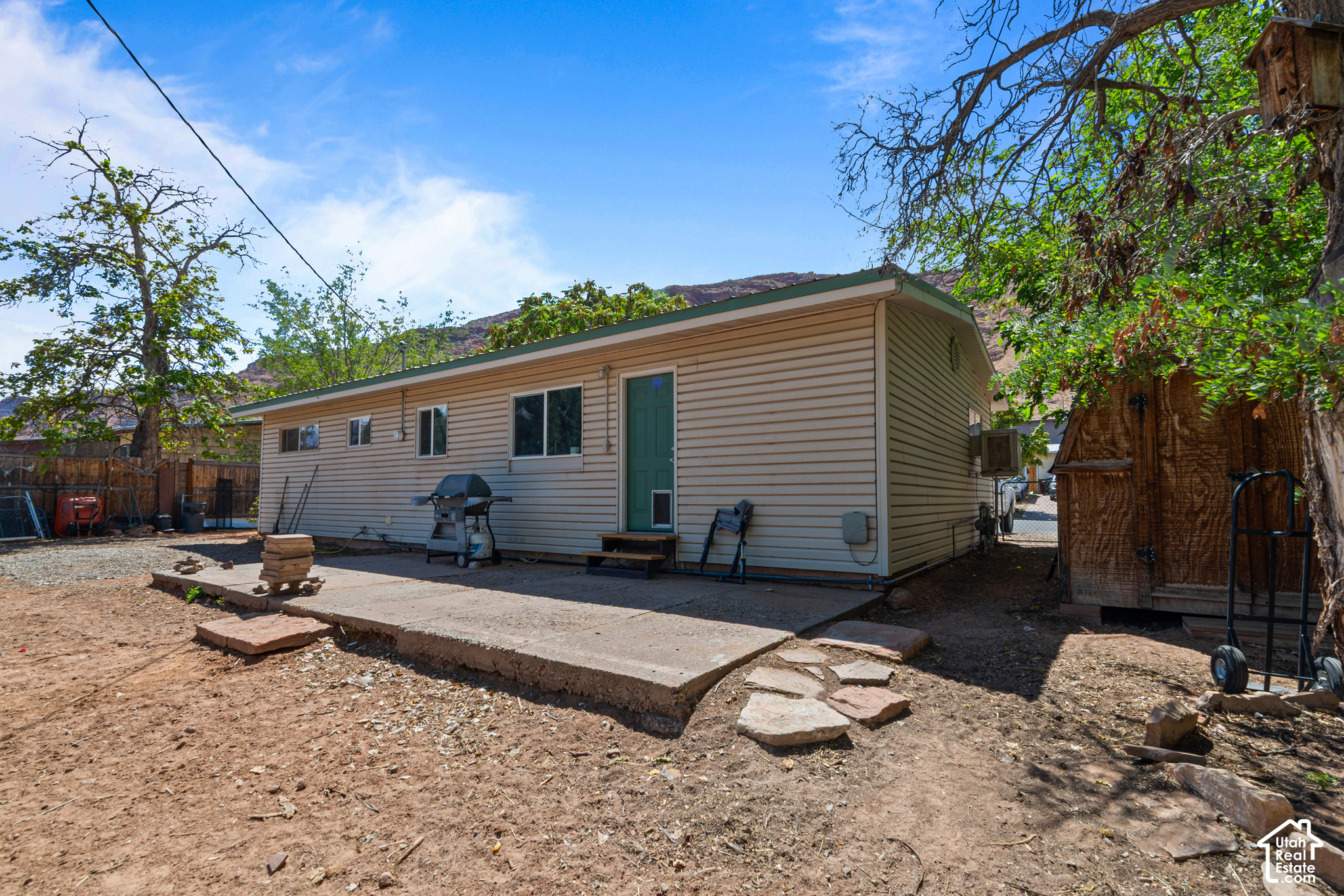 main property photo 27