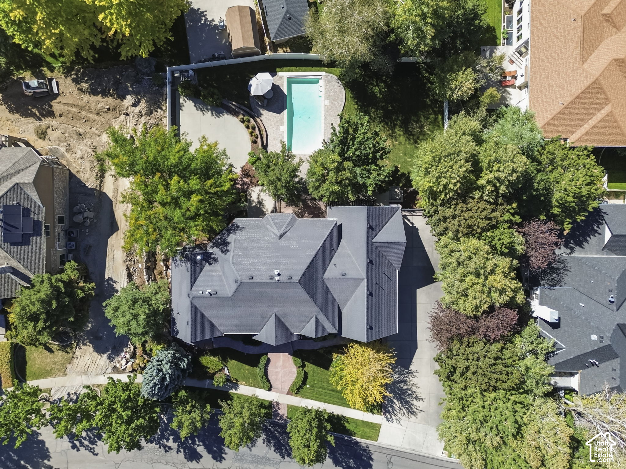 main property photo 74