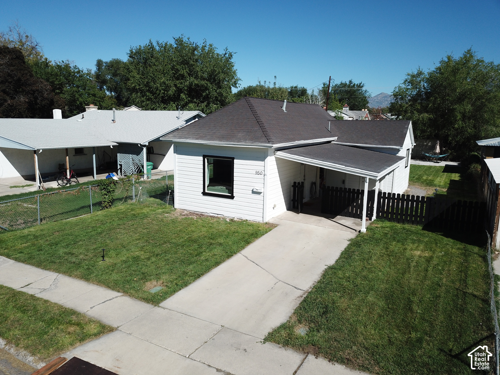 main property photo 14