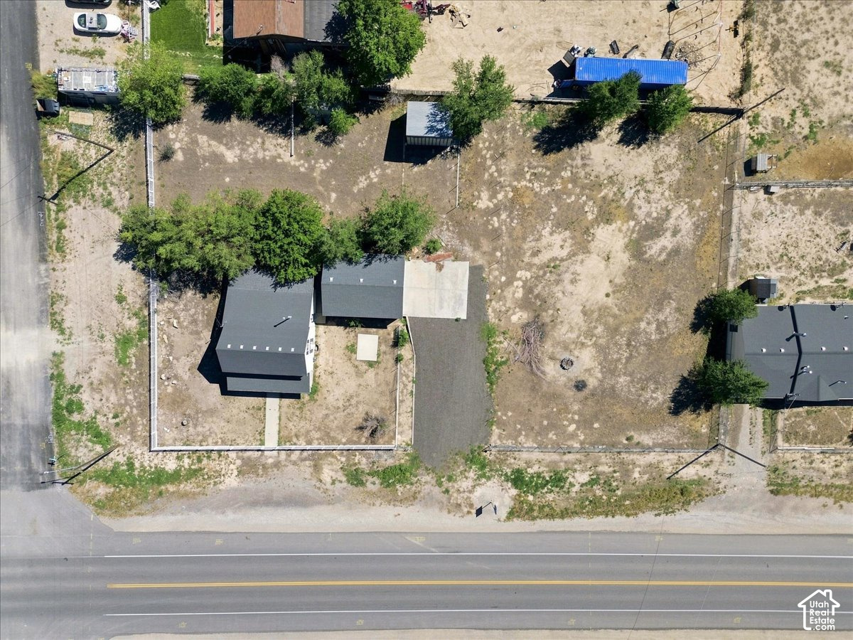 main property photo 31