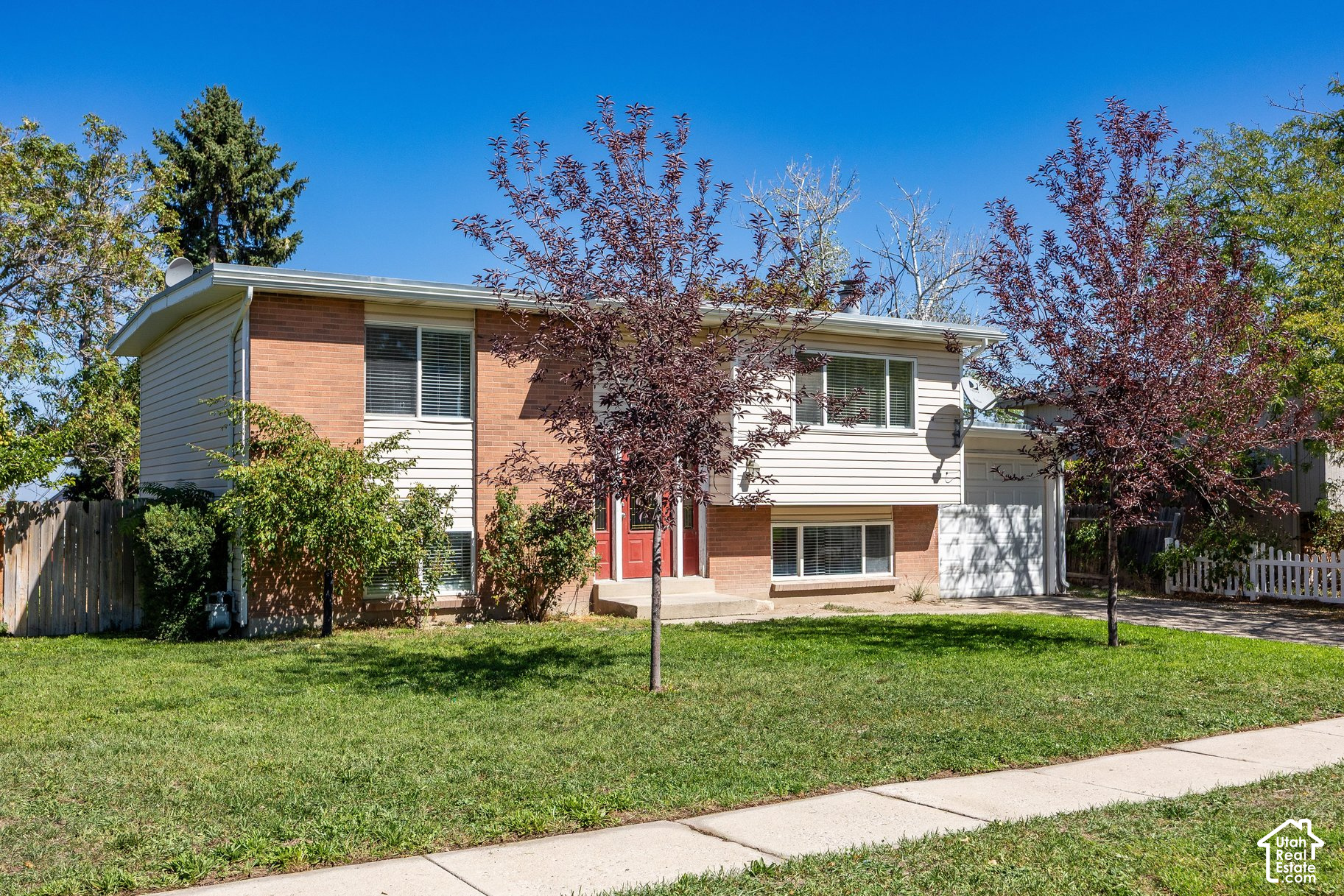 main property photo 21