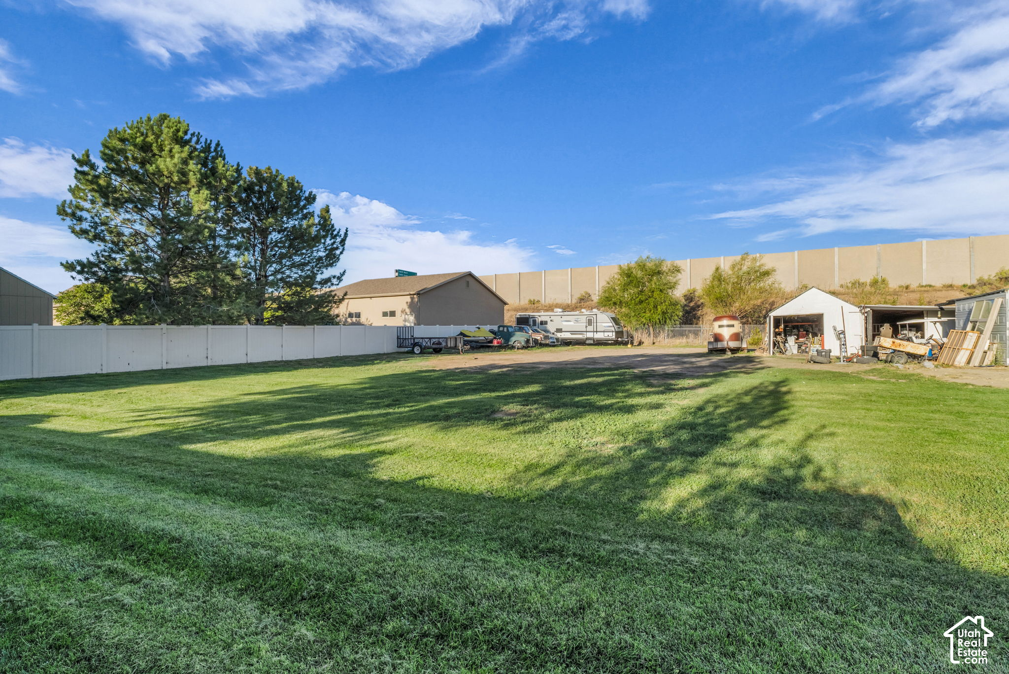 main property photo 46