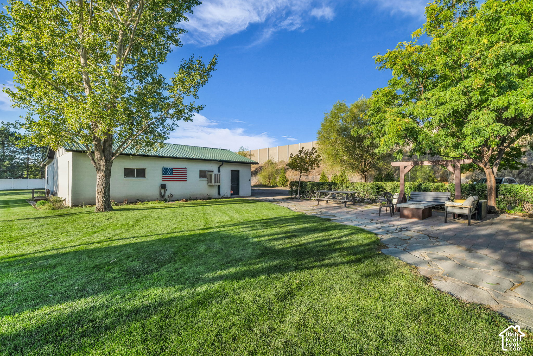 main property photo 47