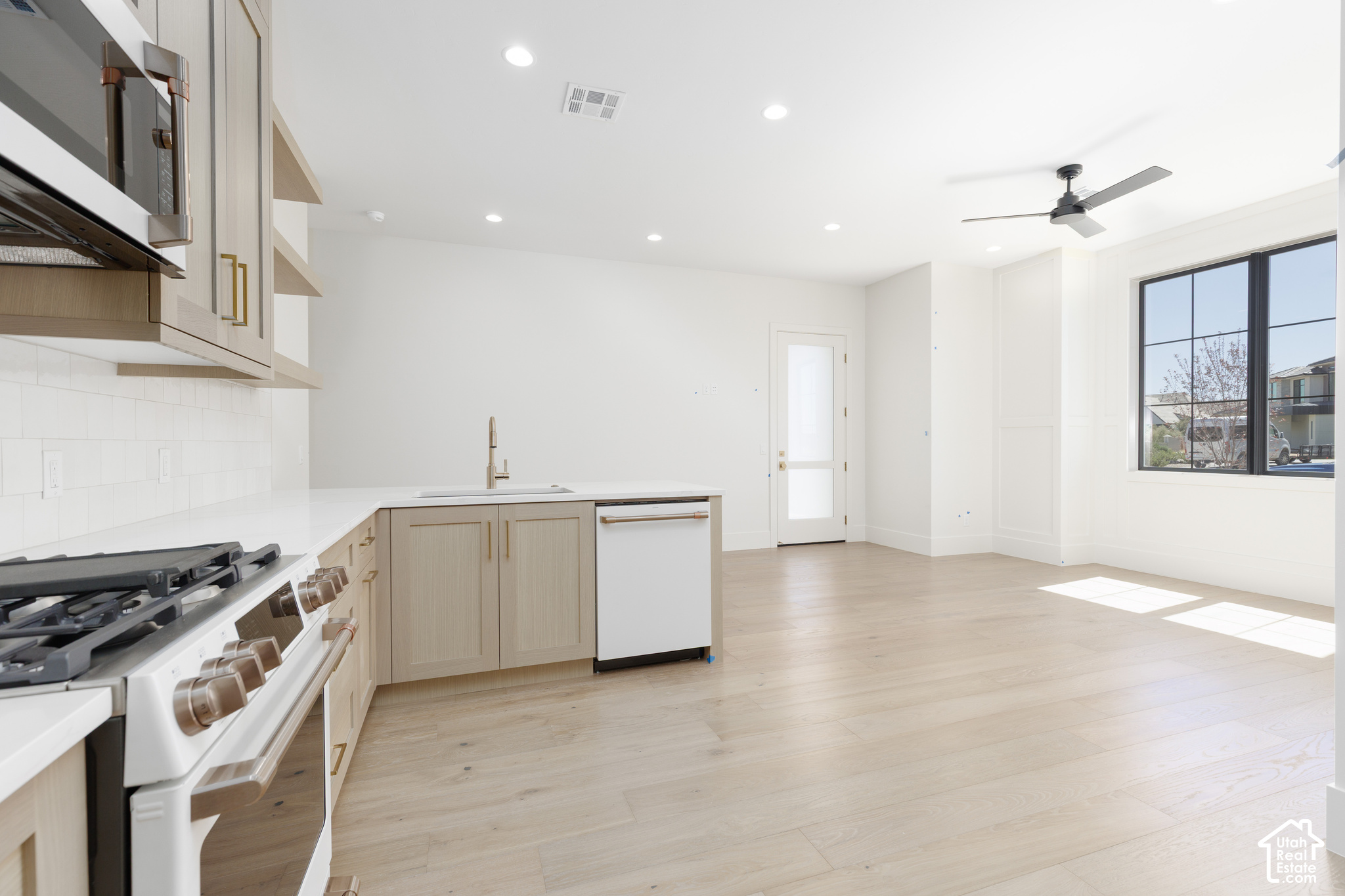 main property photo 130