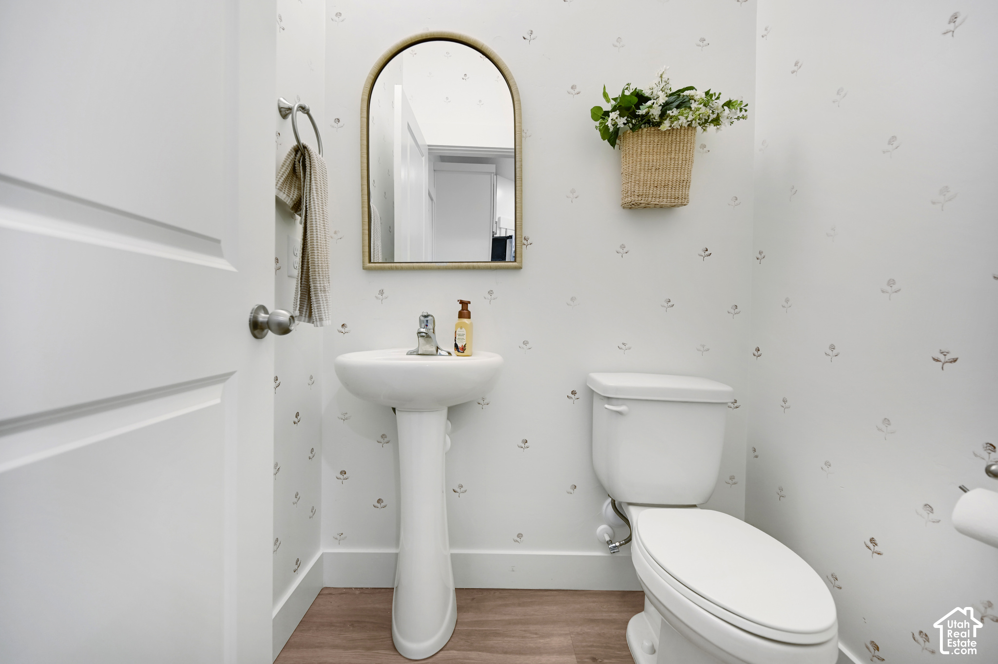 main property photo 8