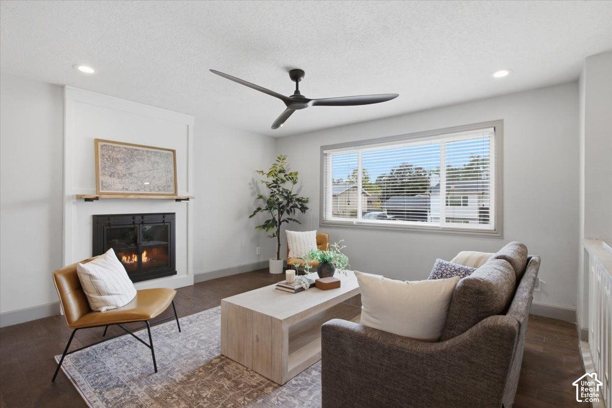 property viewer photo 2