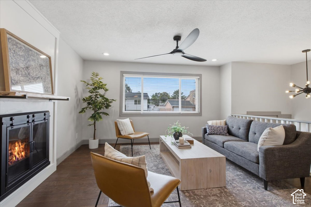 property viewer photo 3