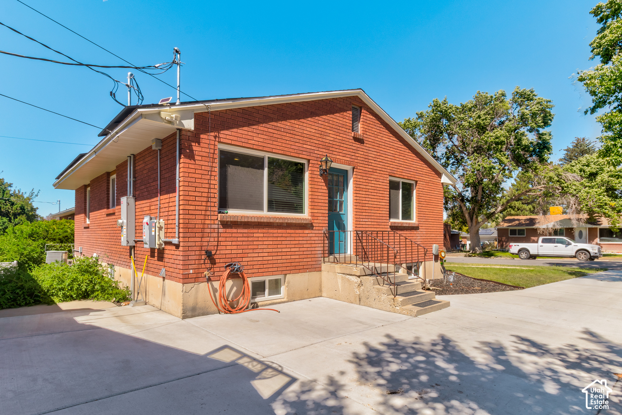 main property photo 20