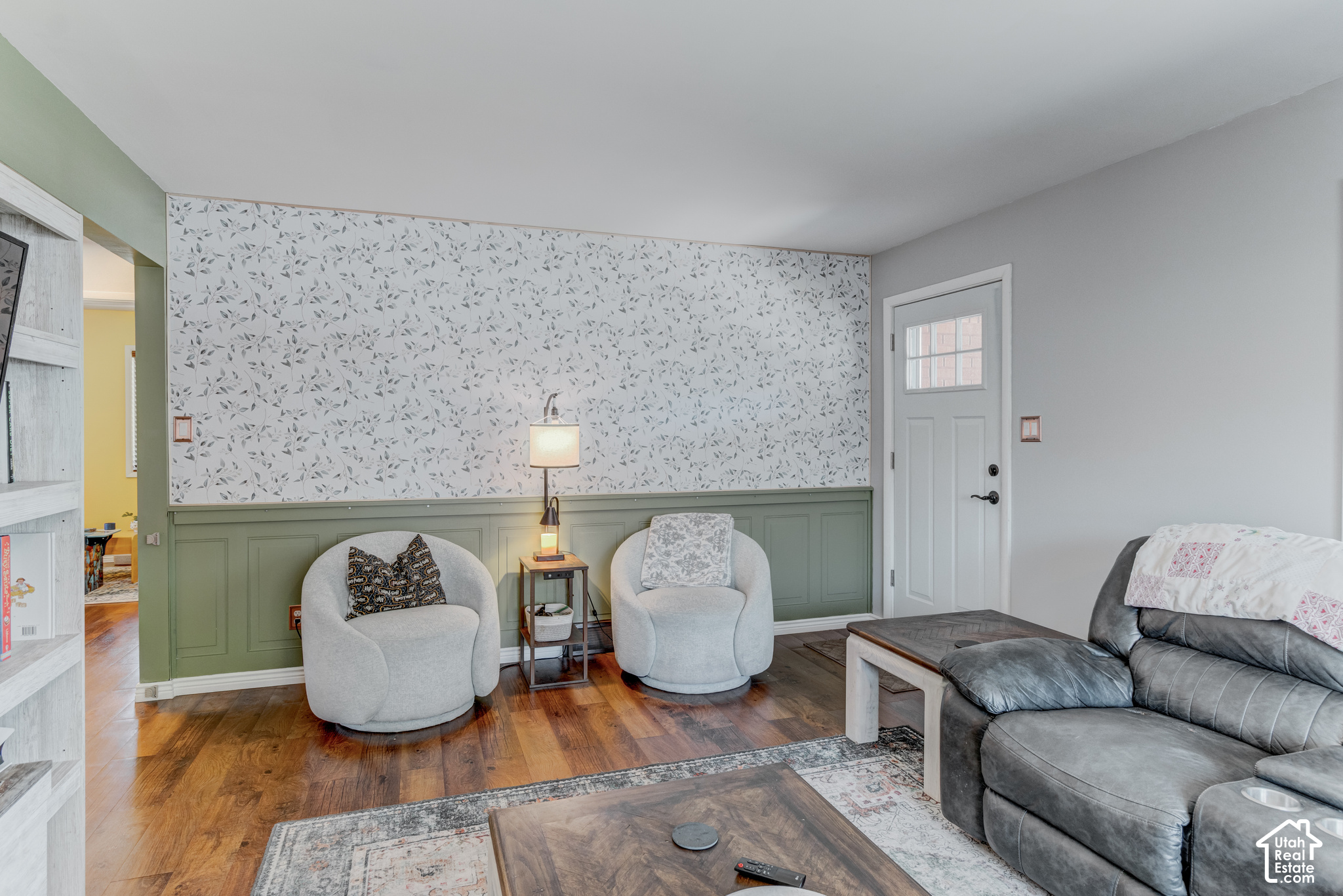 main property photo 5
