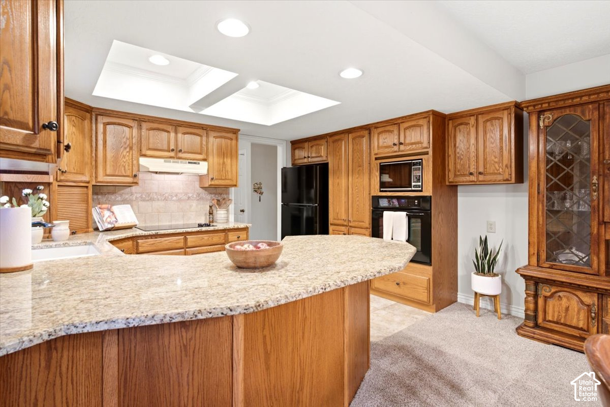 main property photo 13