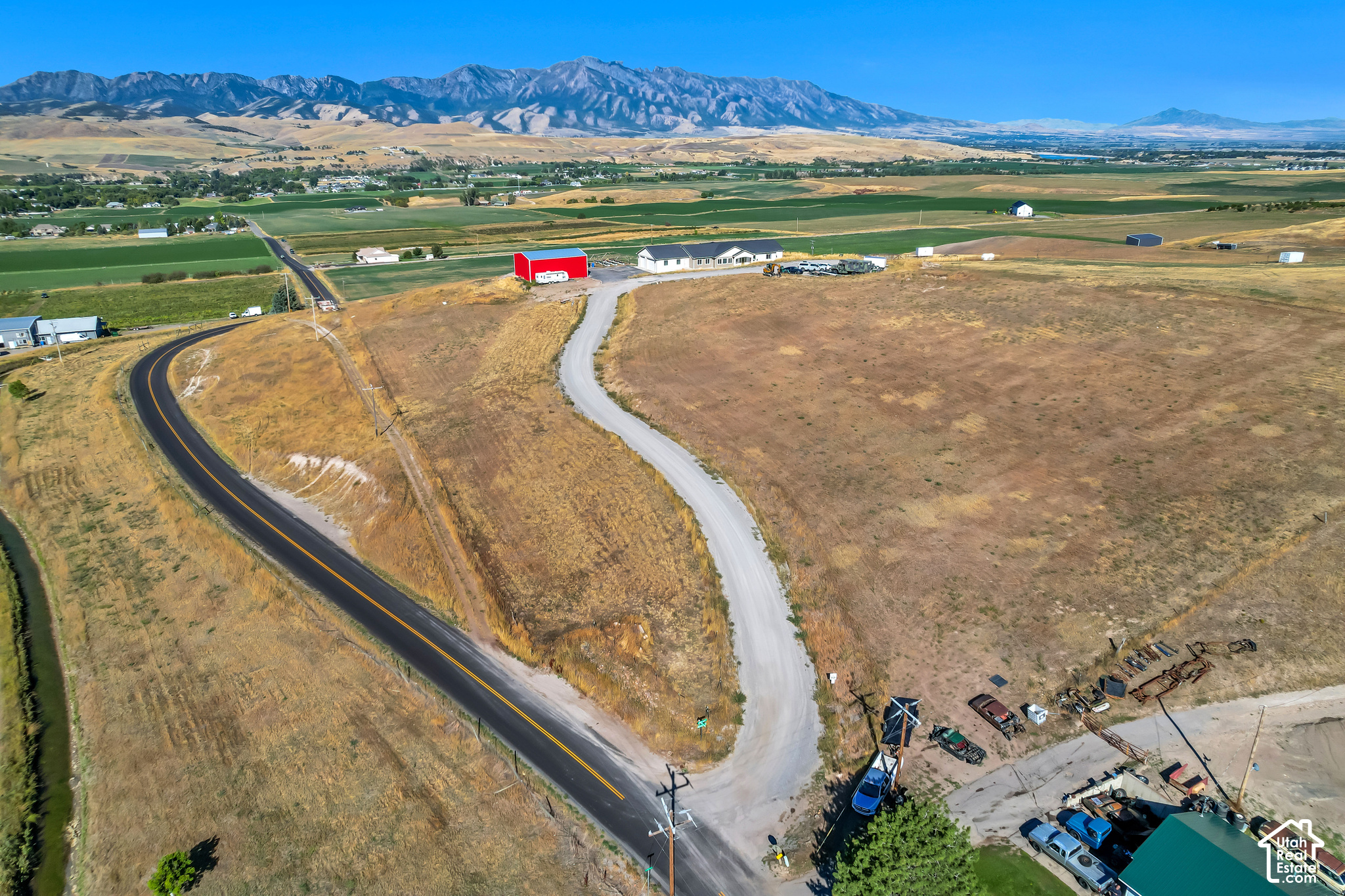 main property photo 43