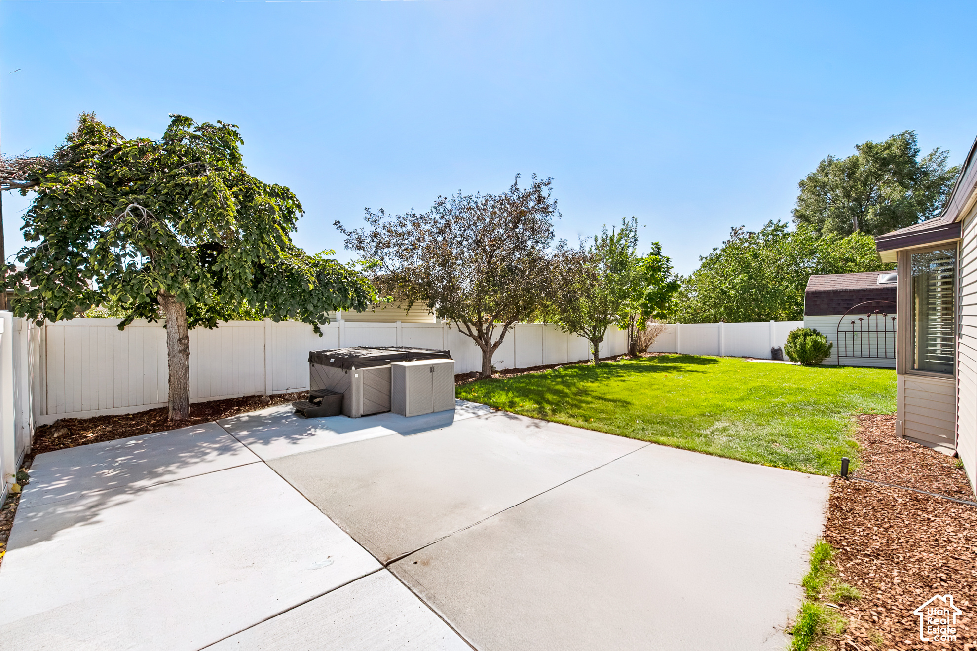 main property photo 36