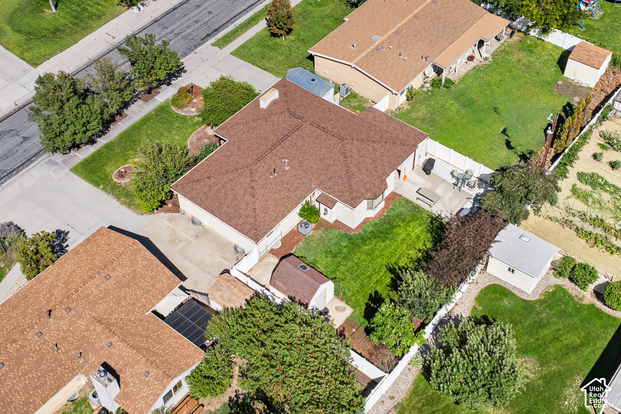 main property photo 46