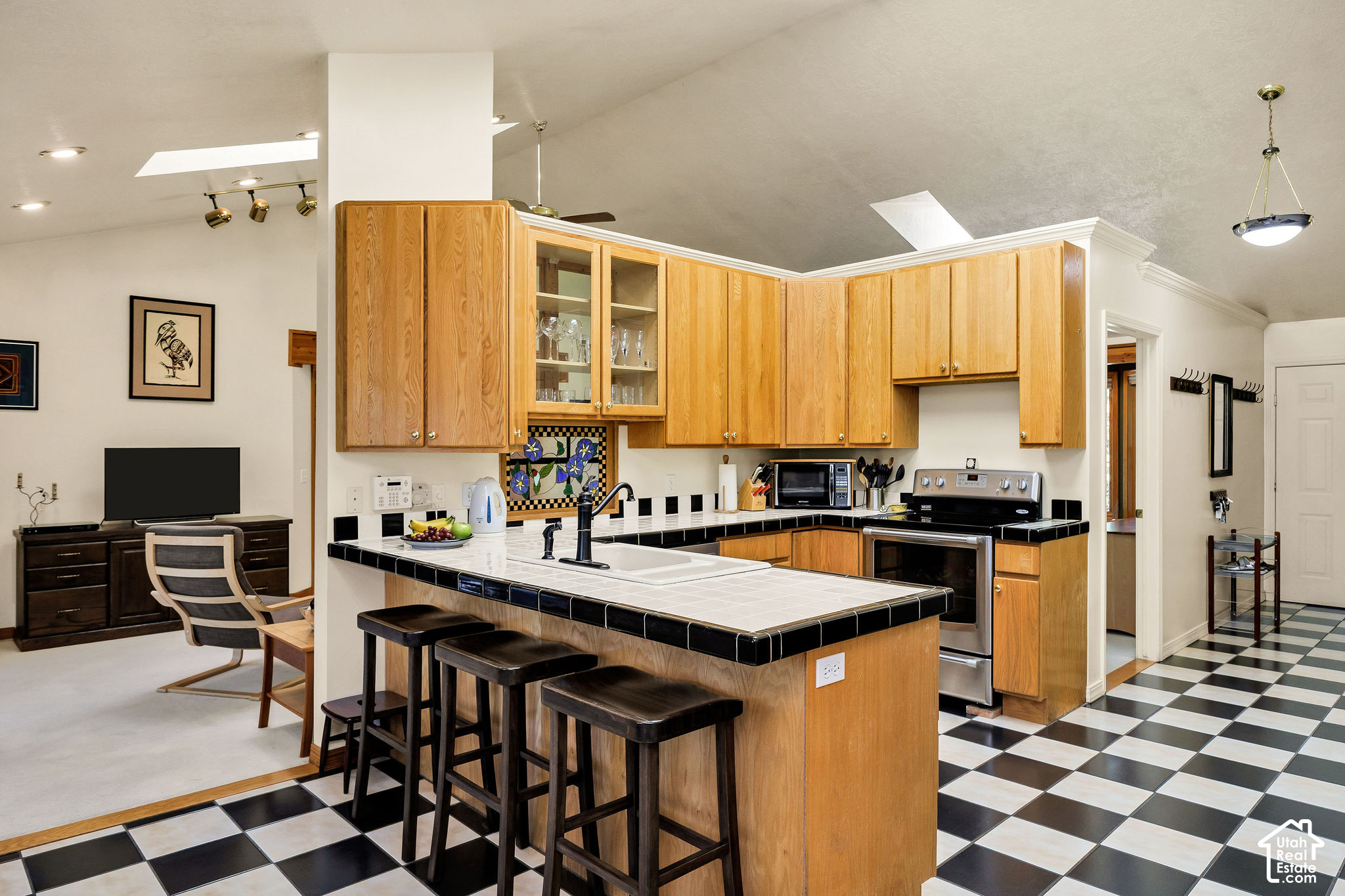 main property photo 16