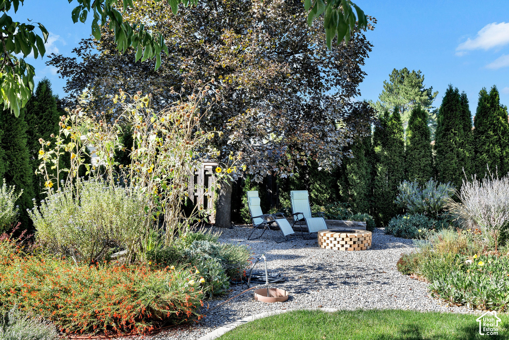 main property photo 74