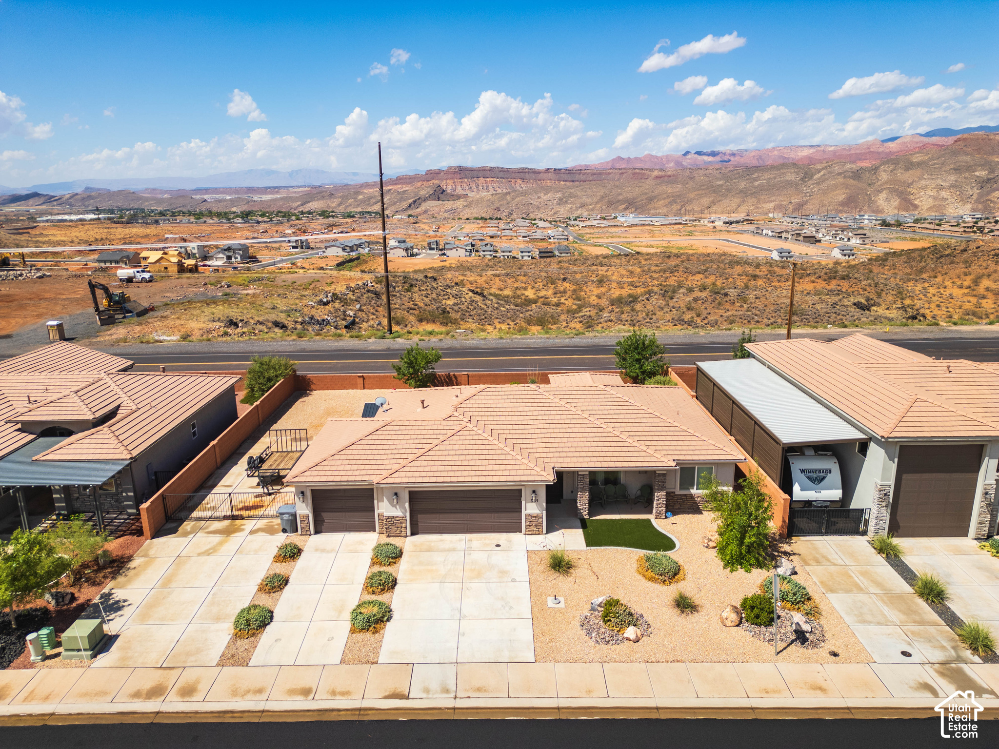main property photo 29