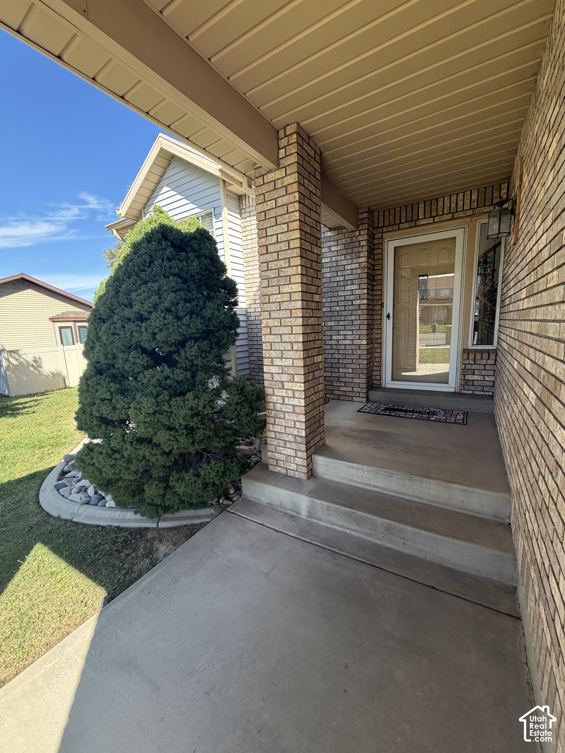 main property photo 6