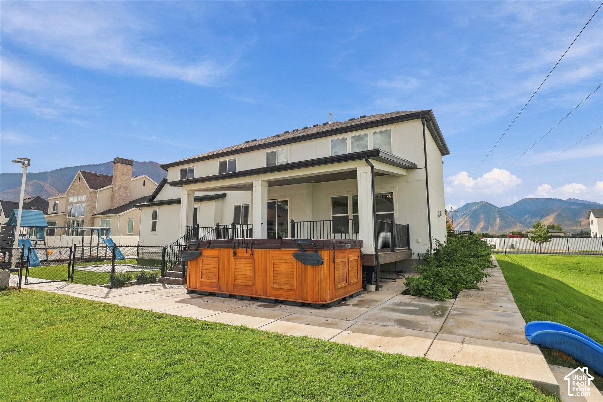 main property photo 79