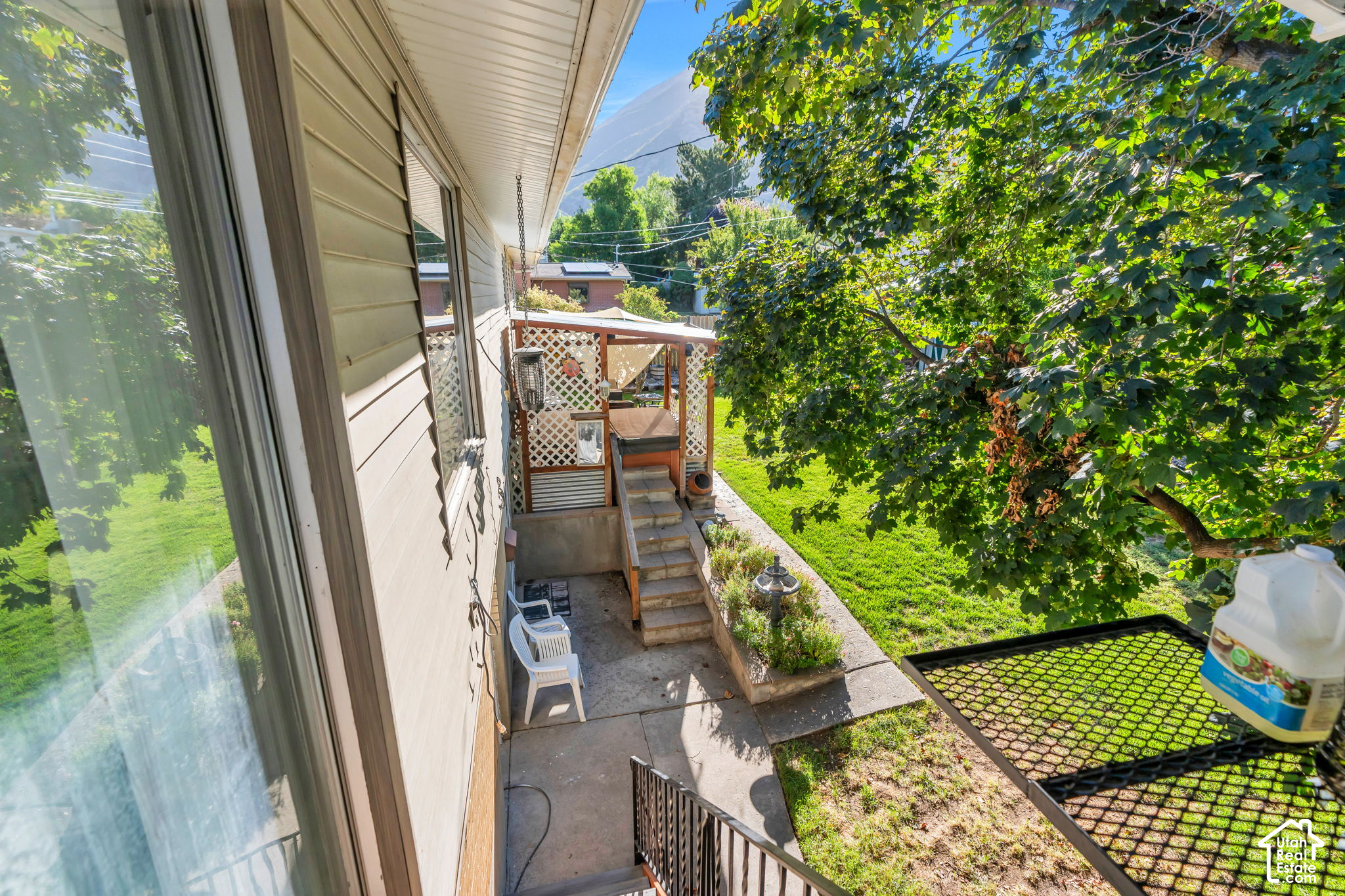 main property photo 31