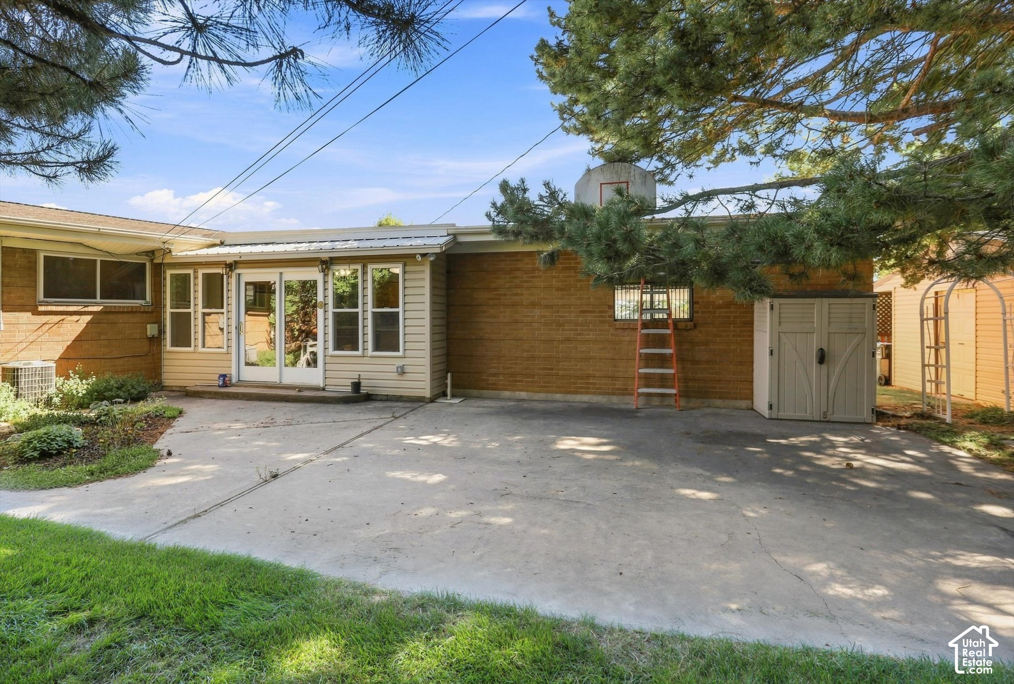 main property photo 42