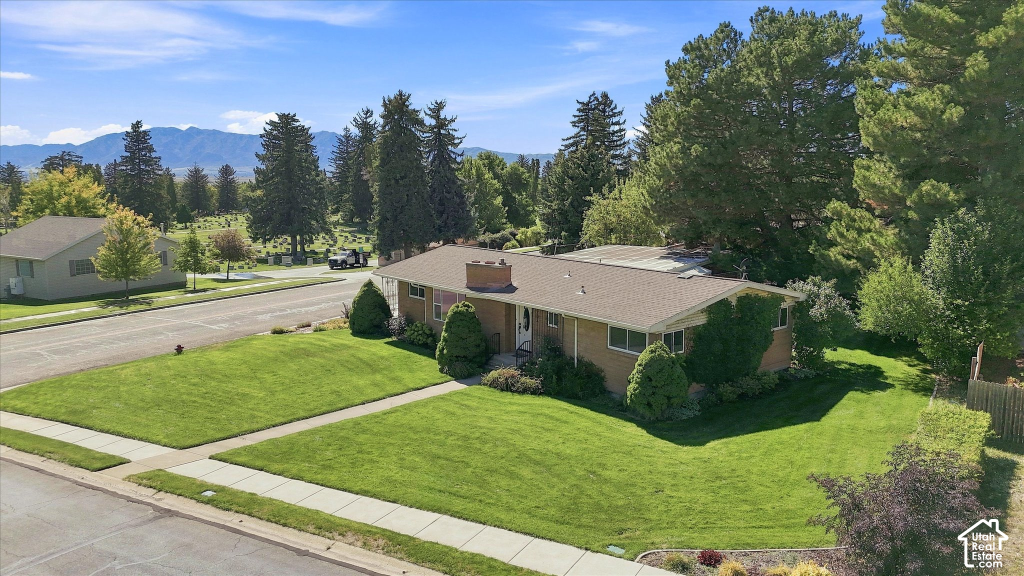 main property photo 46