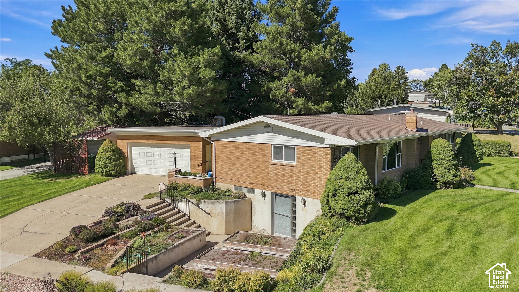 main property photo 53