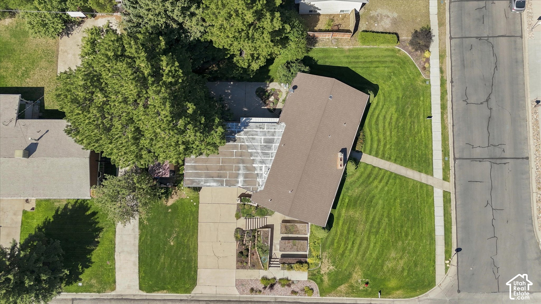 main property photo 54