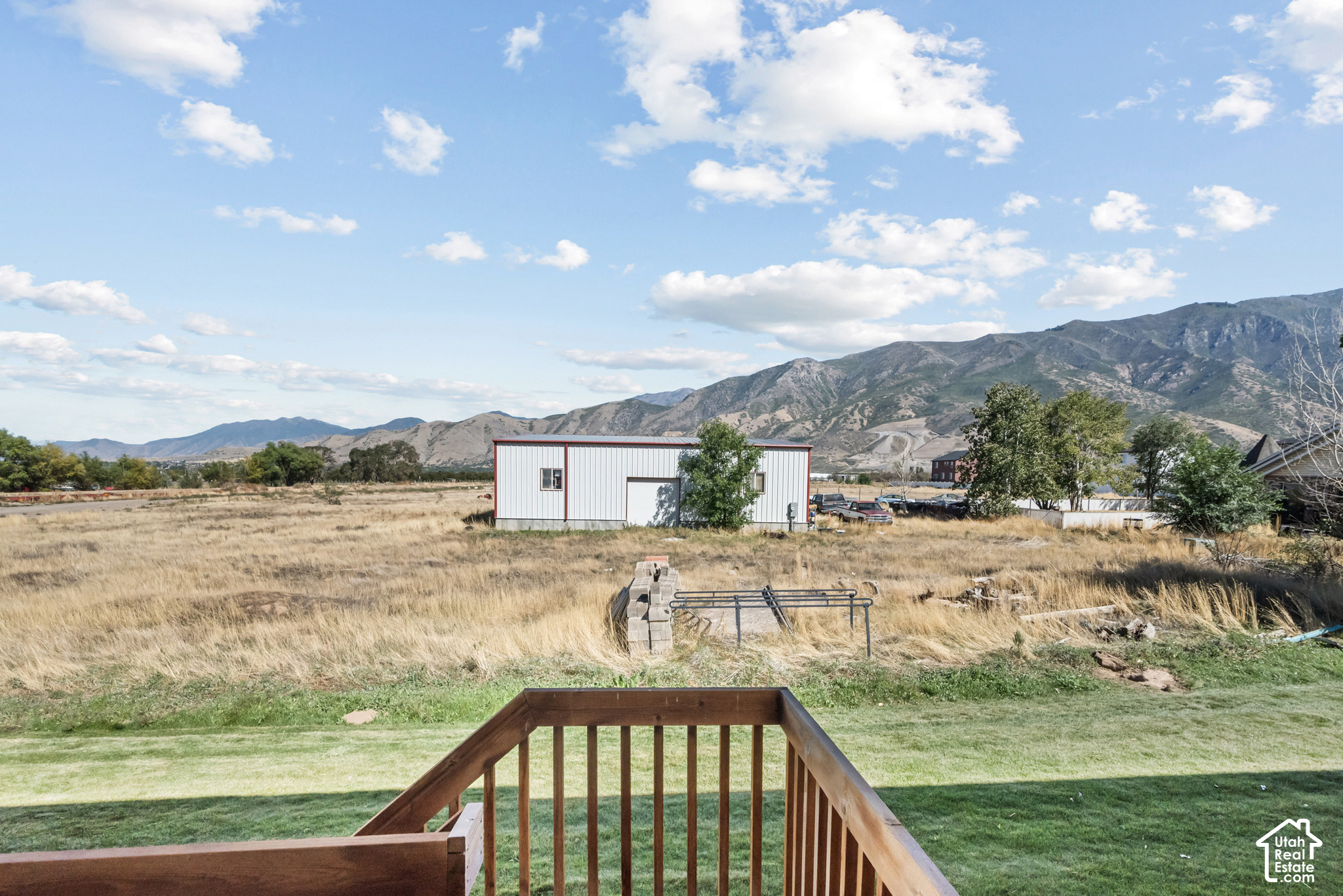 main property photo 30