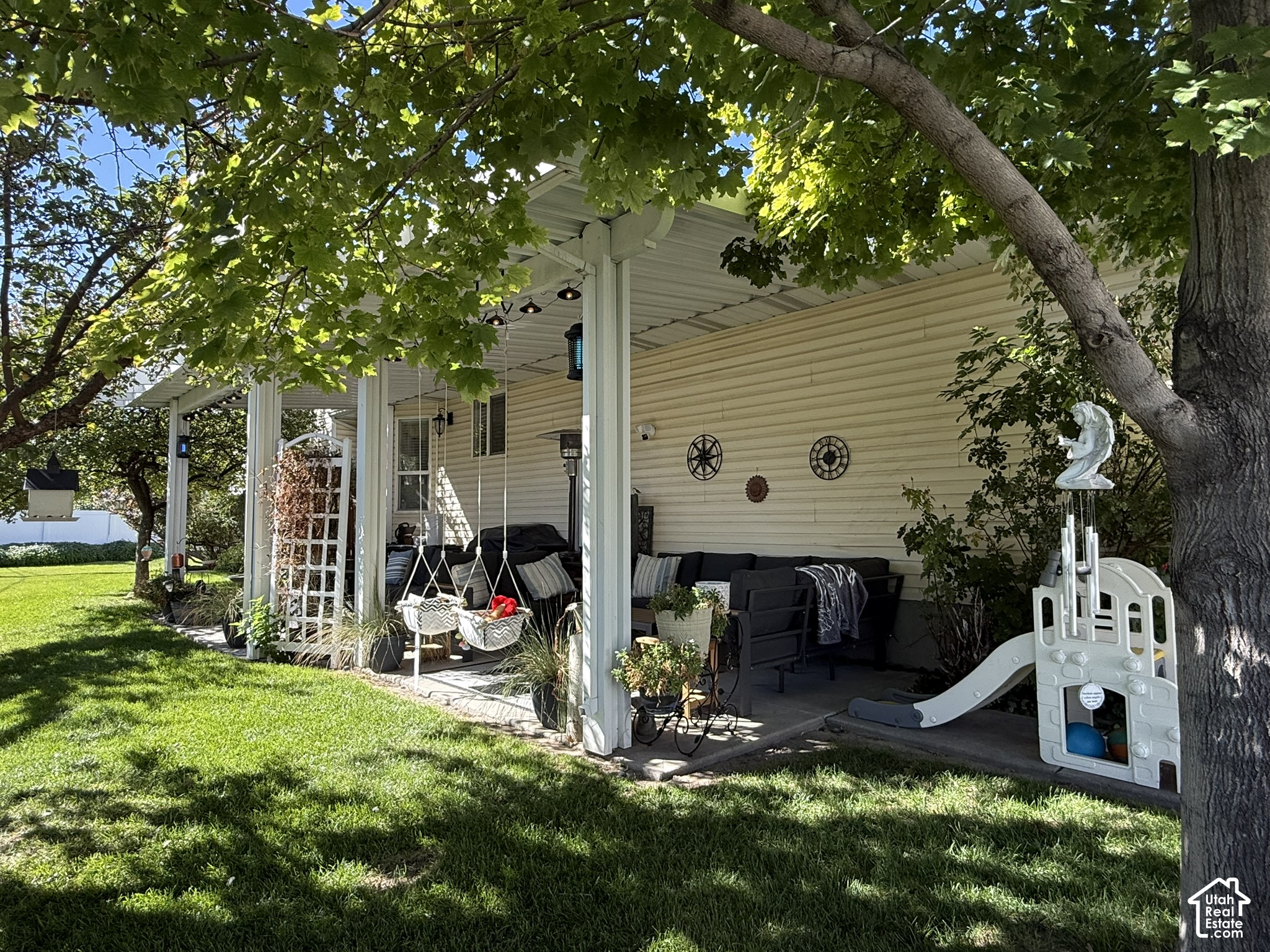 main property photo 31