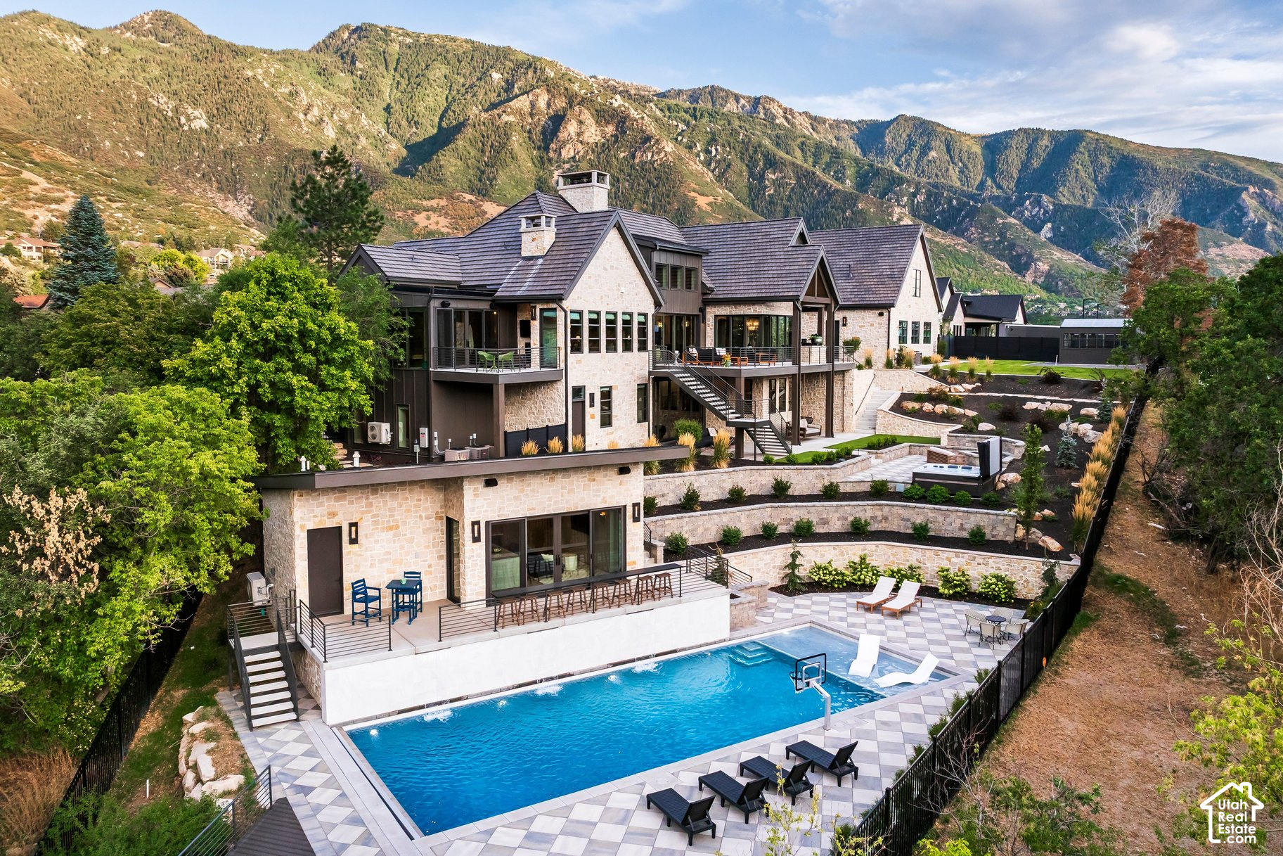 main property photo 80