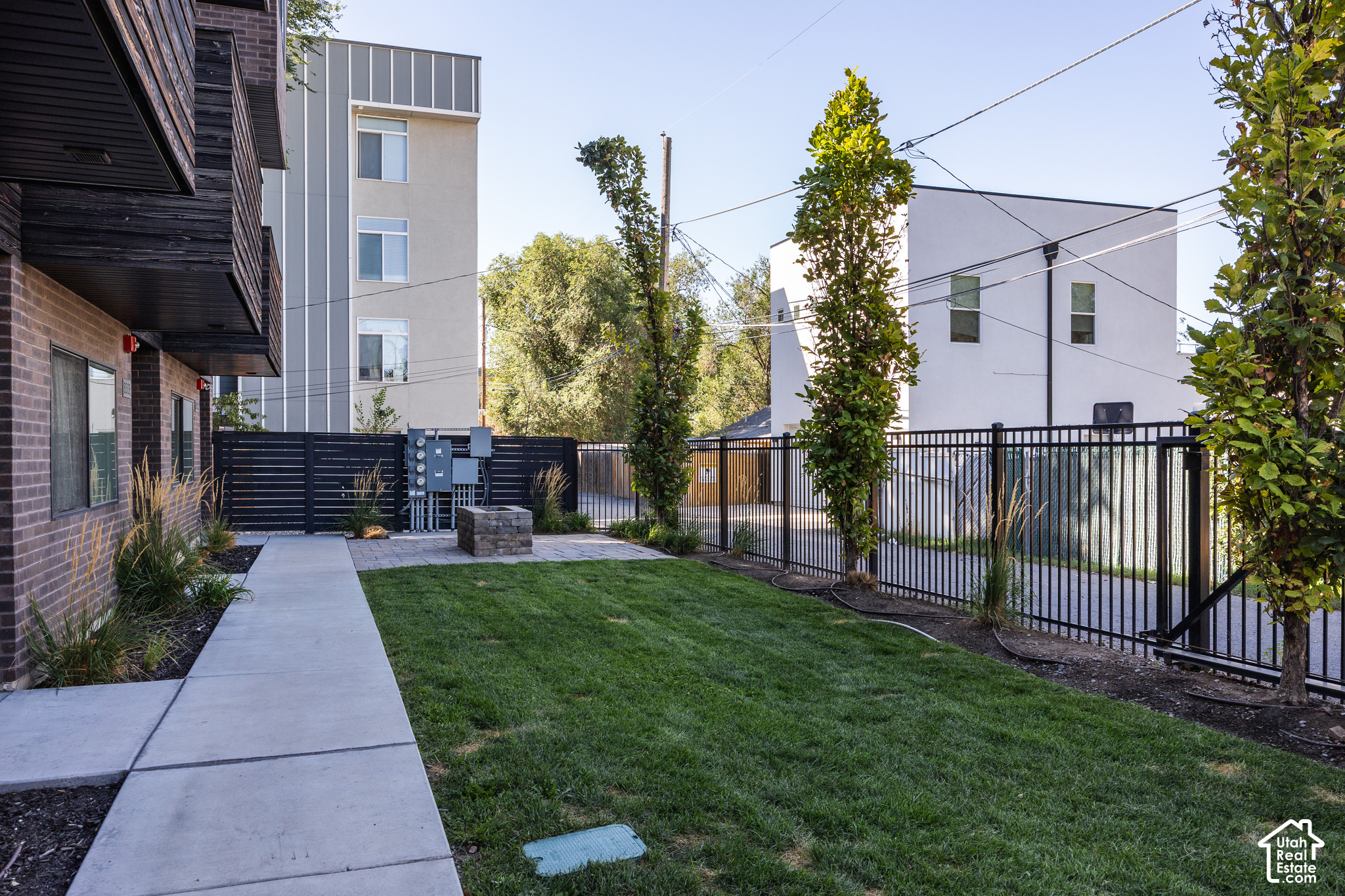 main property photo 35