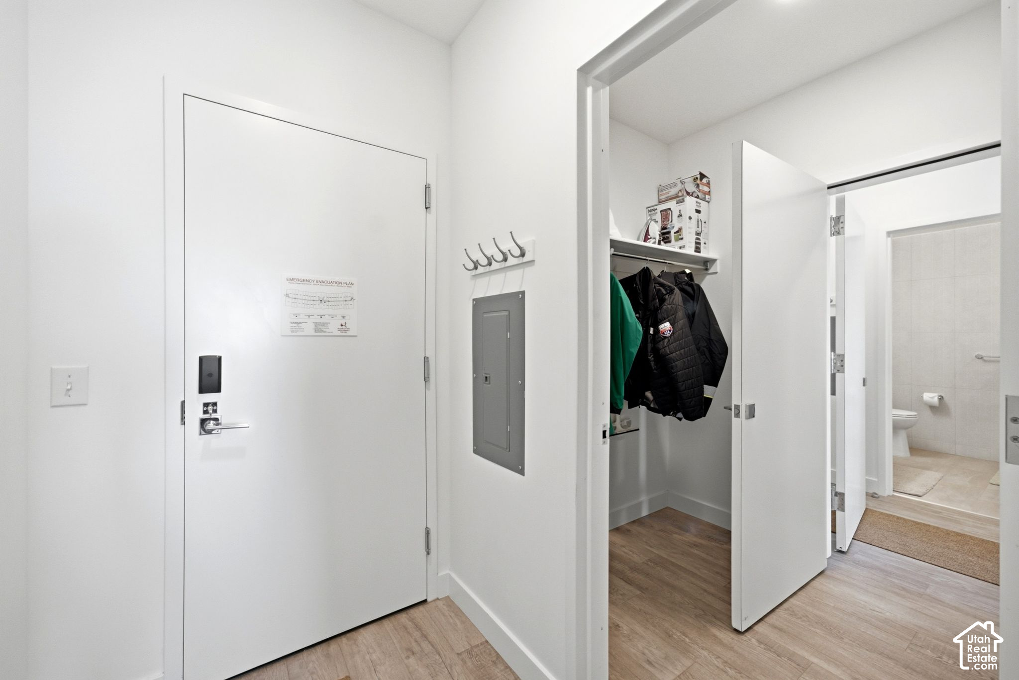 main property photo 24