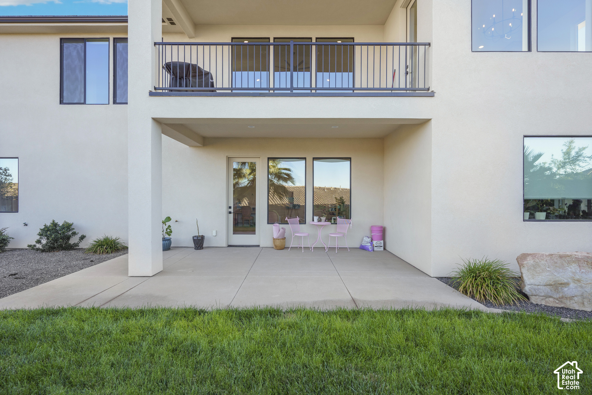 main property photo 32