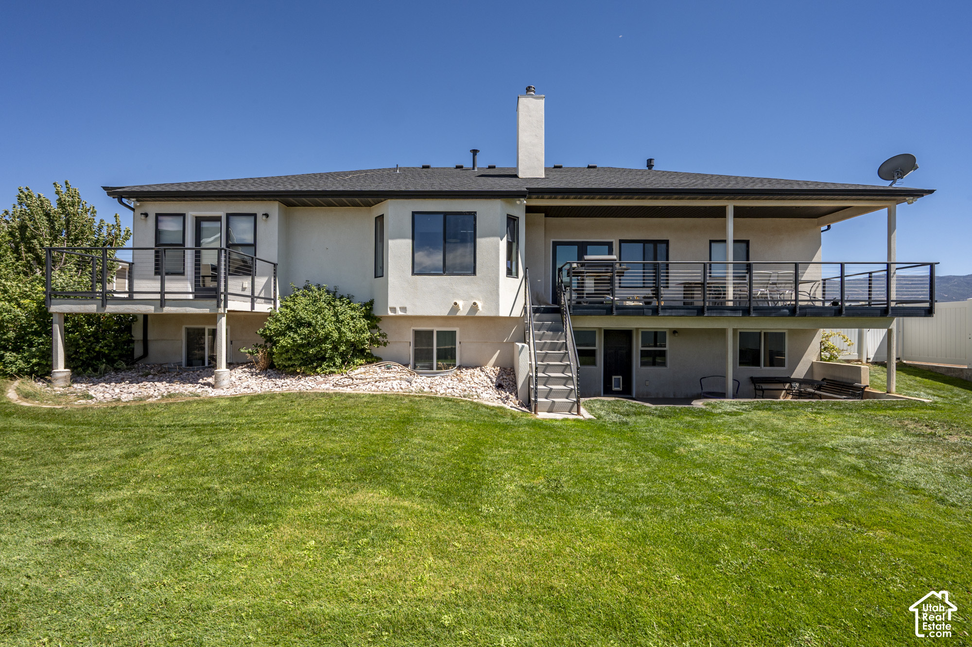 main property photo 43