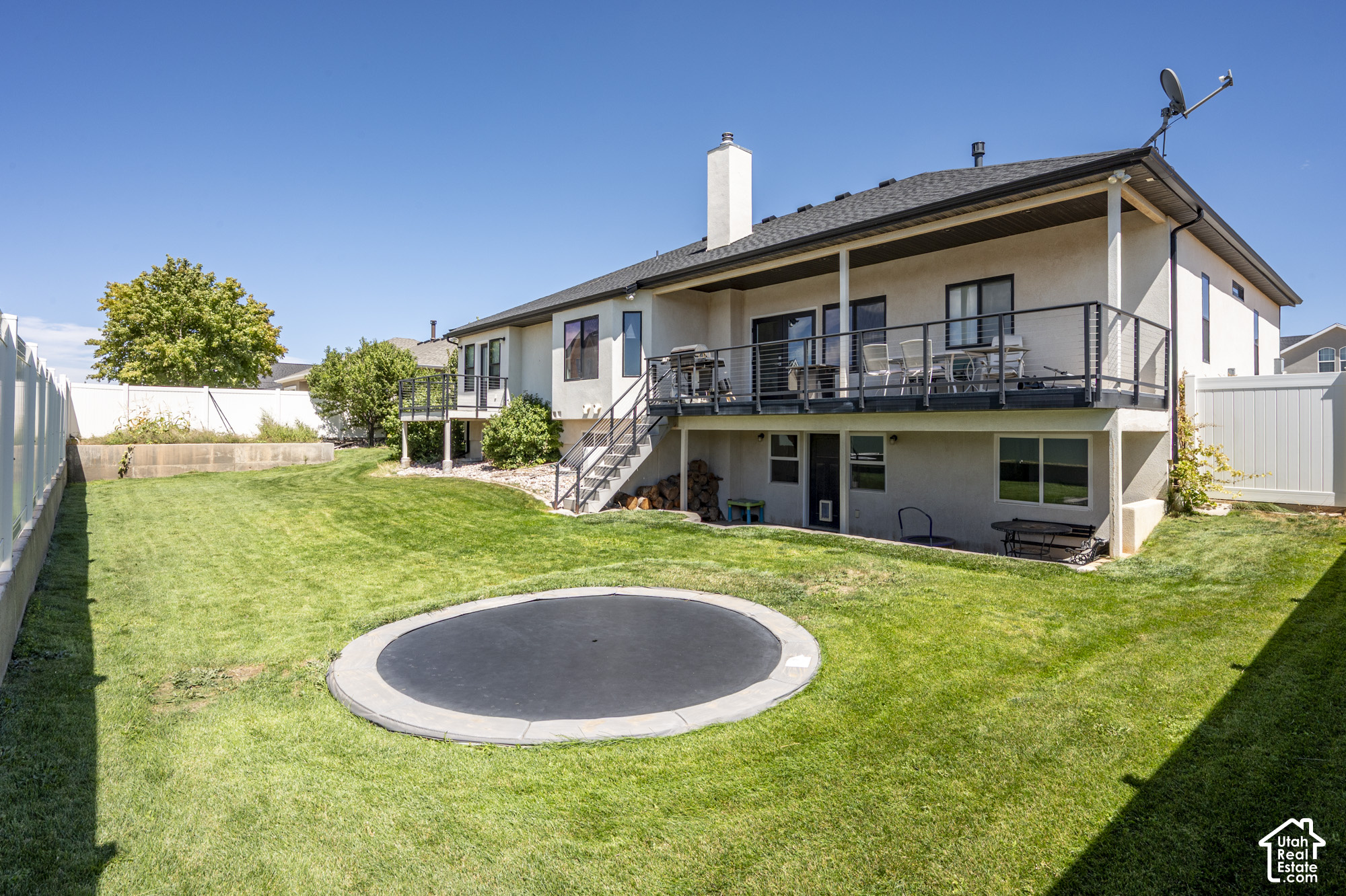 main property photo 44
